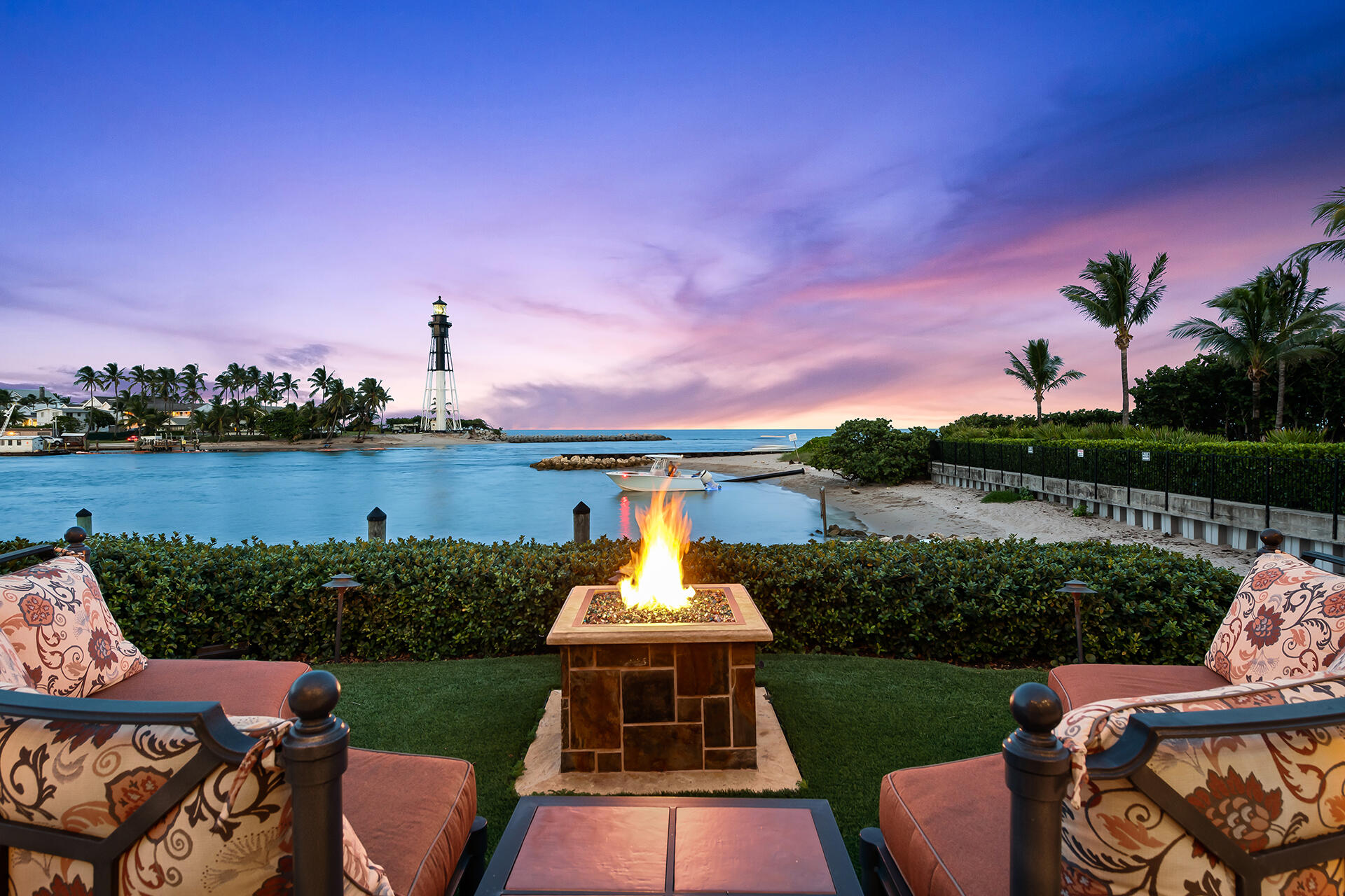 HILLSBORO SHORES SEC A - Residential