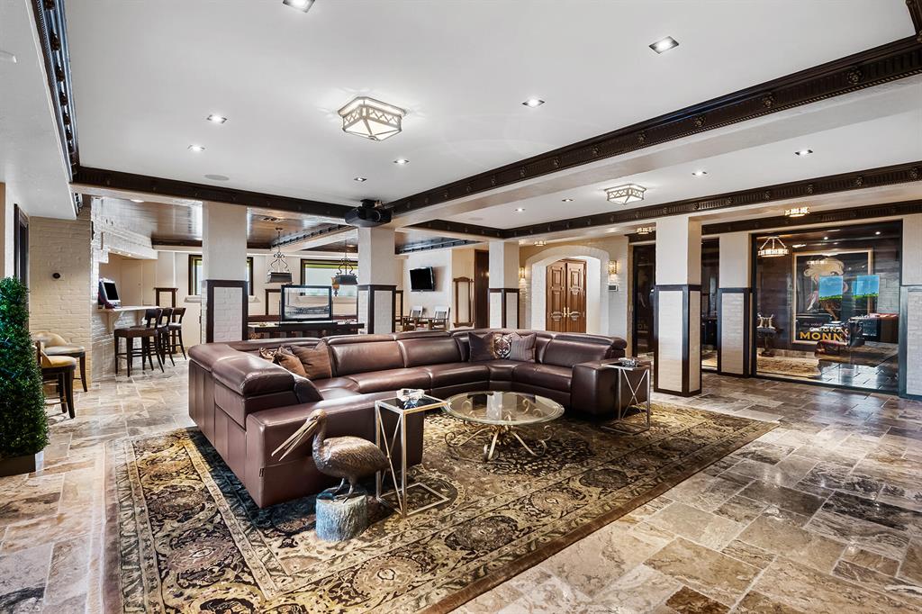 HILLSBORO SHORES SEC A - Residential