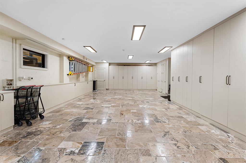 HILLSBORO SHORES SEC A - Residential