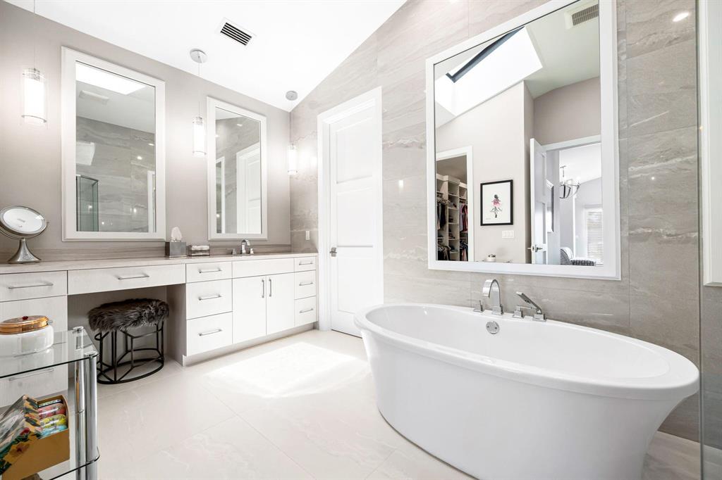 FRENCHMANS CREEK - Residential