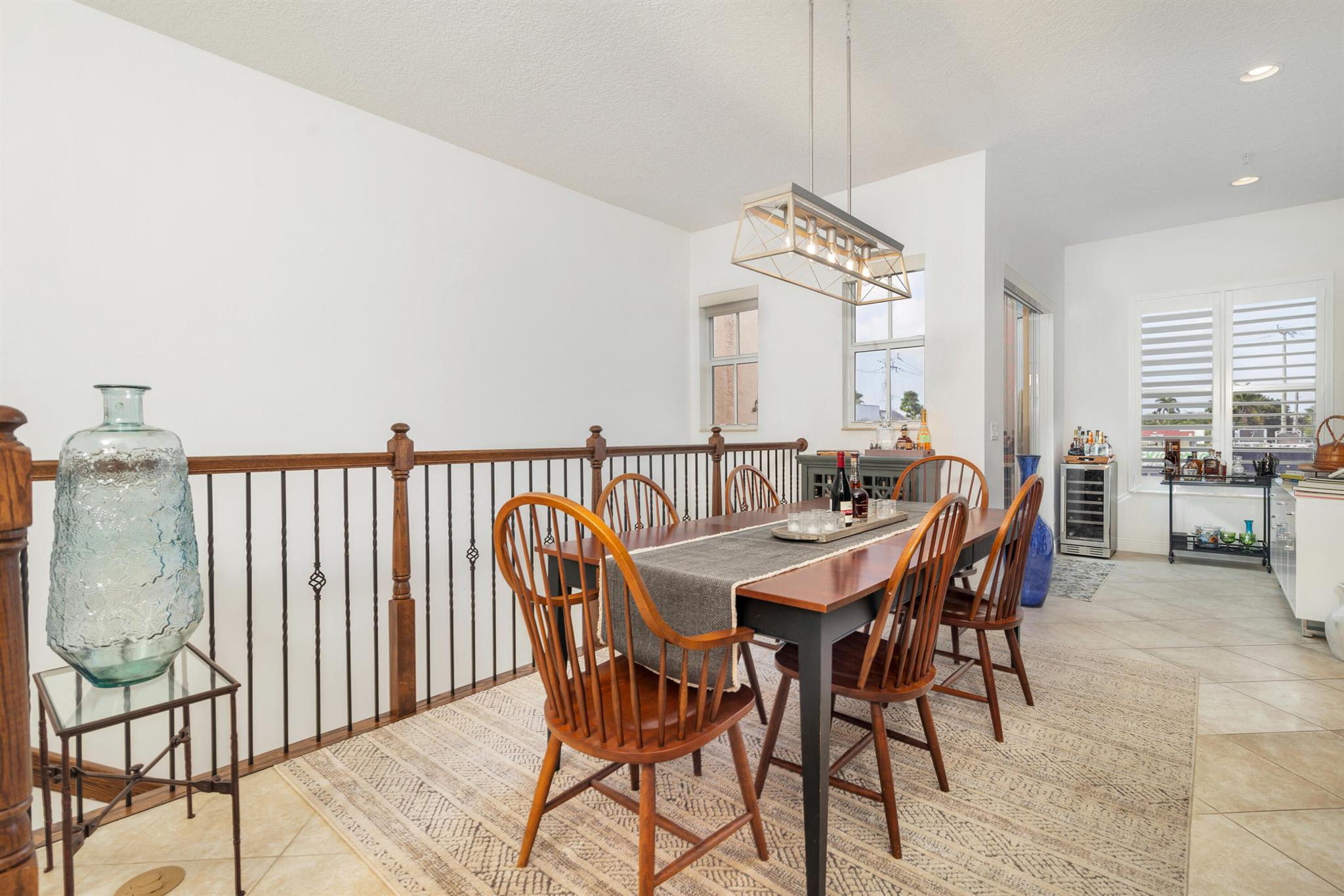 VILLAS ON ANTIQUE ROW - Residential