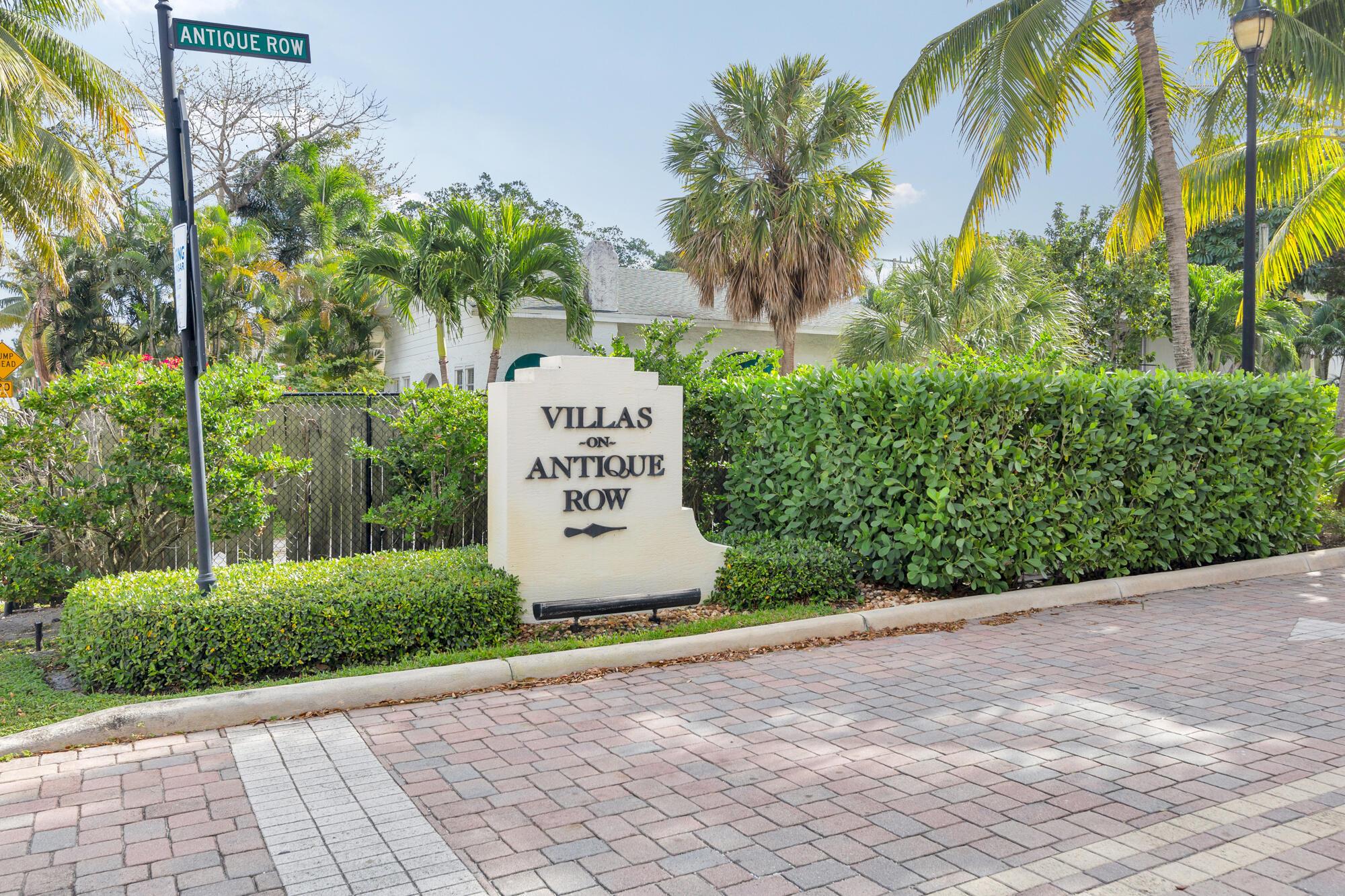 VILLAS ON ANTIQUE ROW - Residential