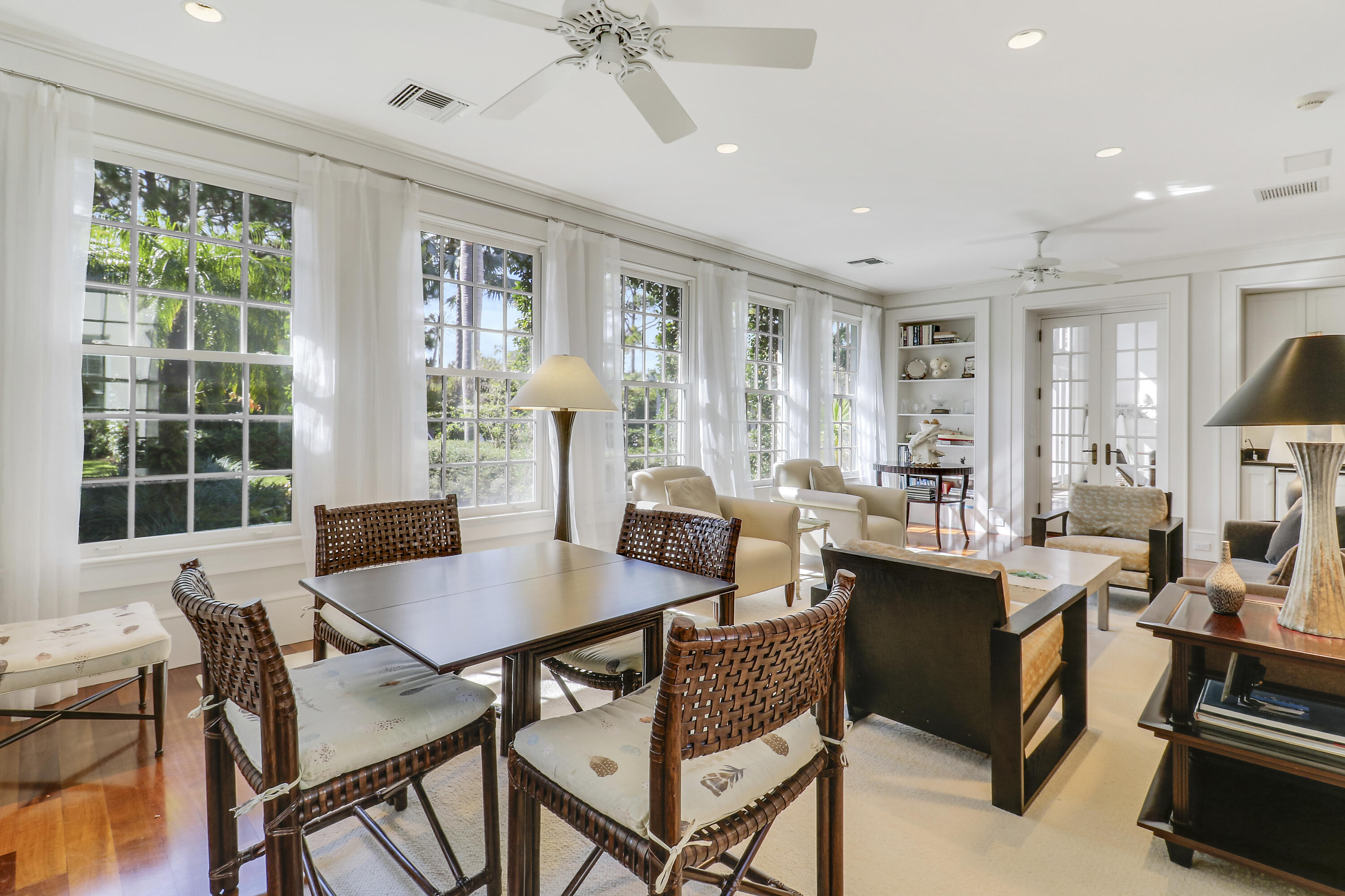 LOBLOLLY PINES - Residential