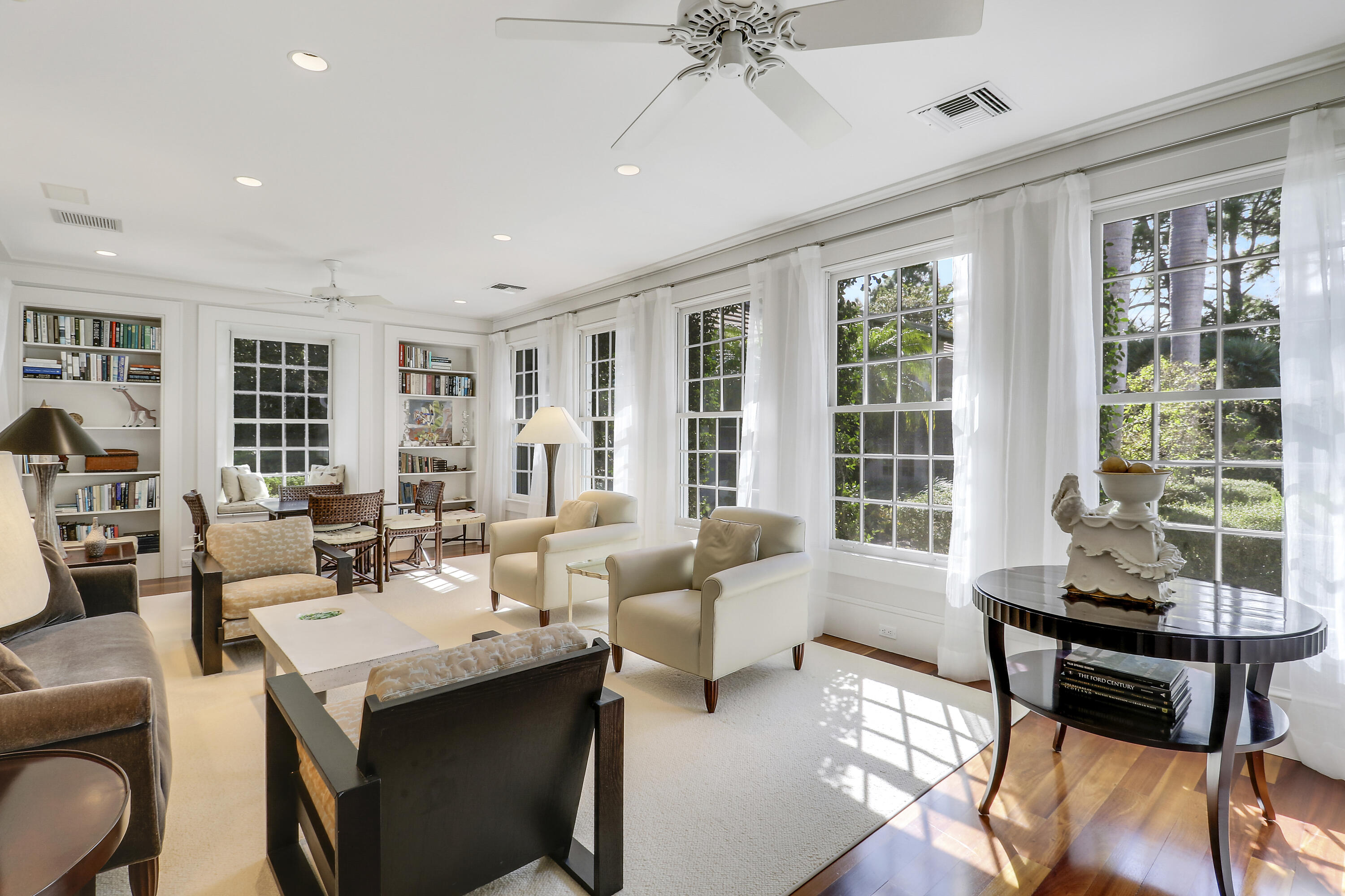 LOBLOLLY PINES - Residential