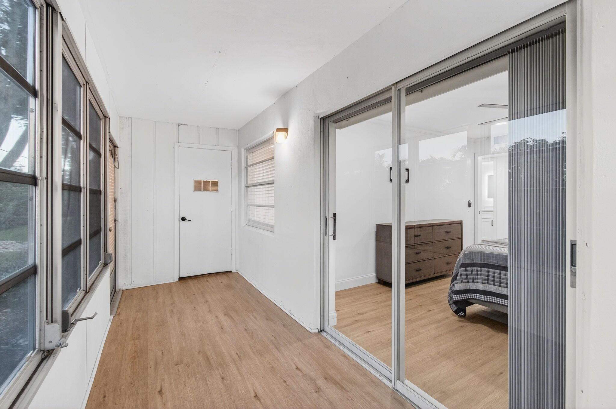 KINGS POINT - Residential