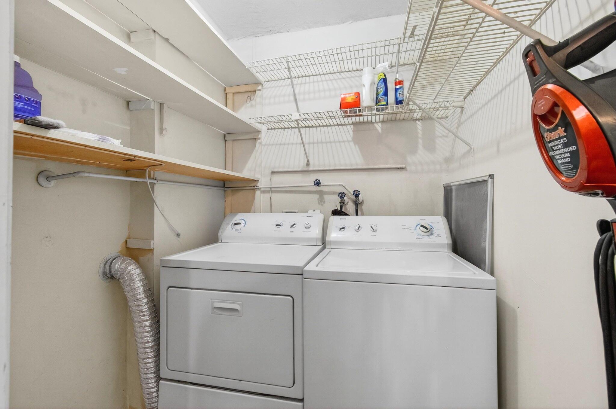 KINGS POINT - Residential