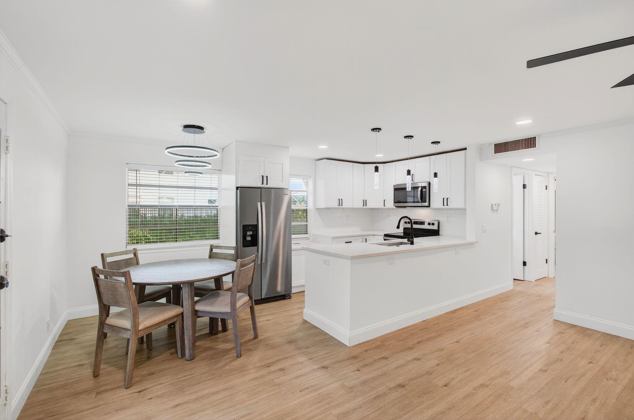 KINGS POINT - Residential