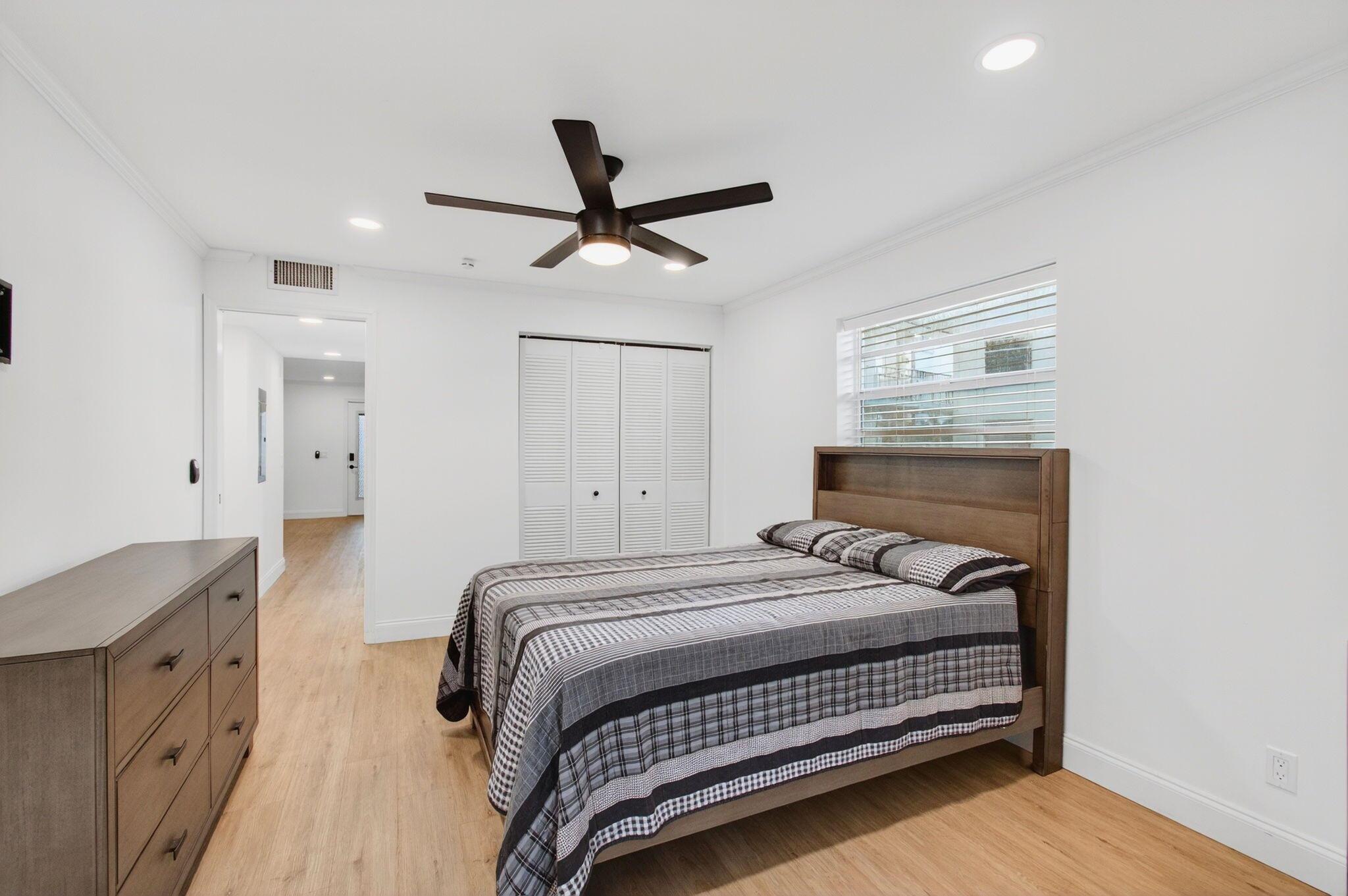 KINGS POINT - Residential