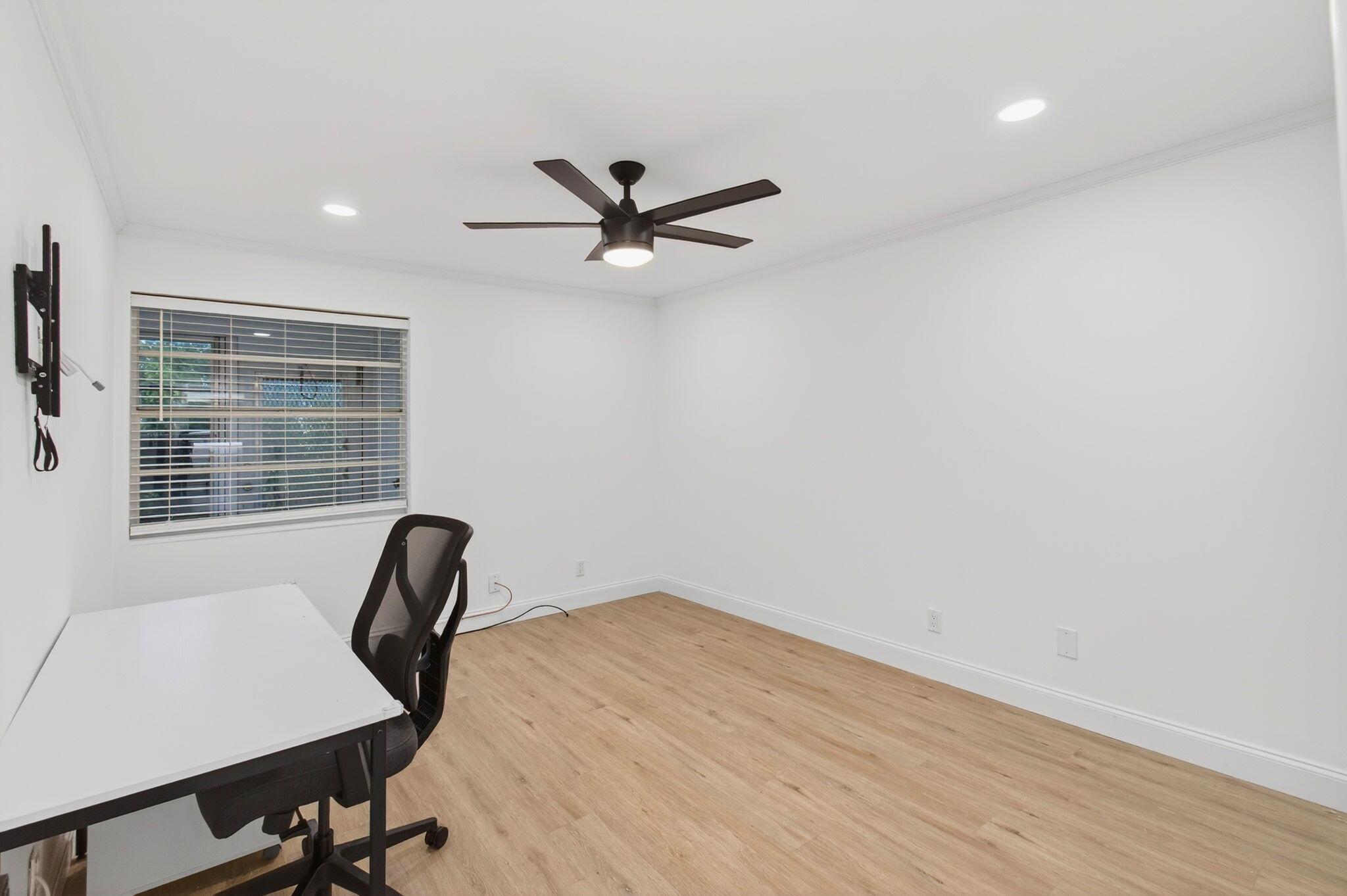 KINGS POINT - Residential