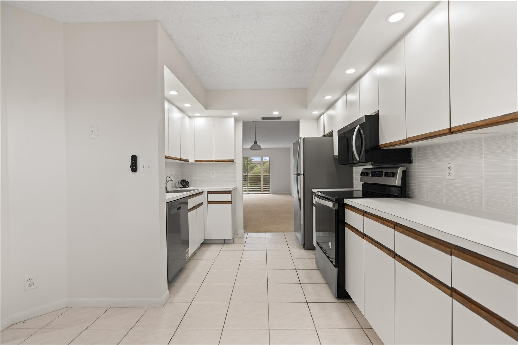 ELEUTHERA VILLAGE A CONDO - Residential