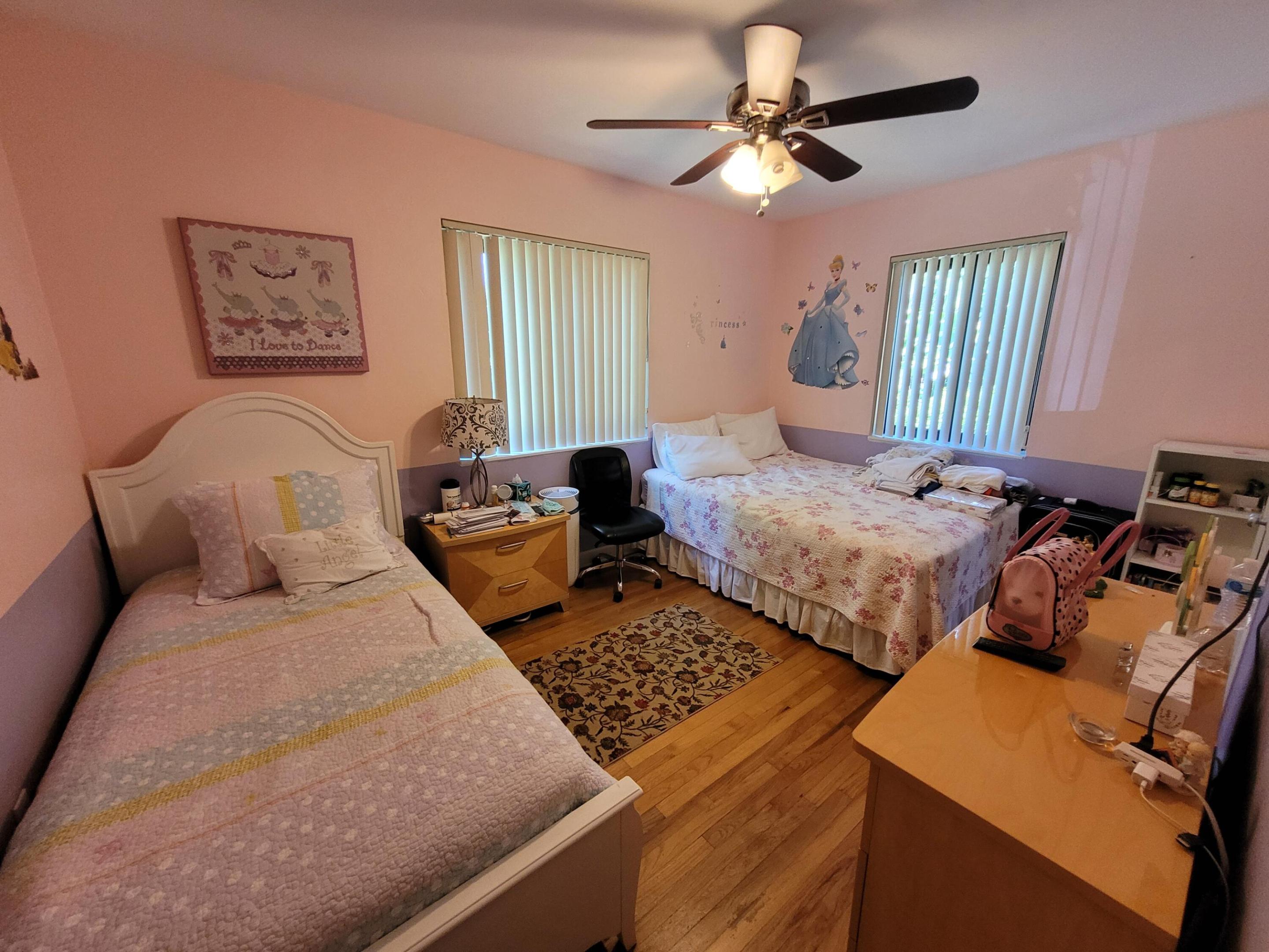 PRIORS 2ND ADDN TO BISCAYNE PARK - Residential