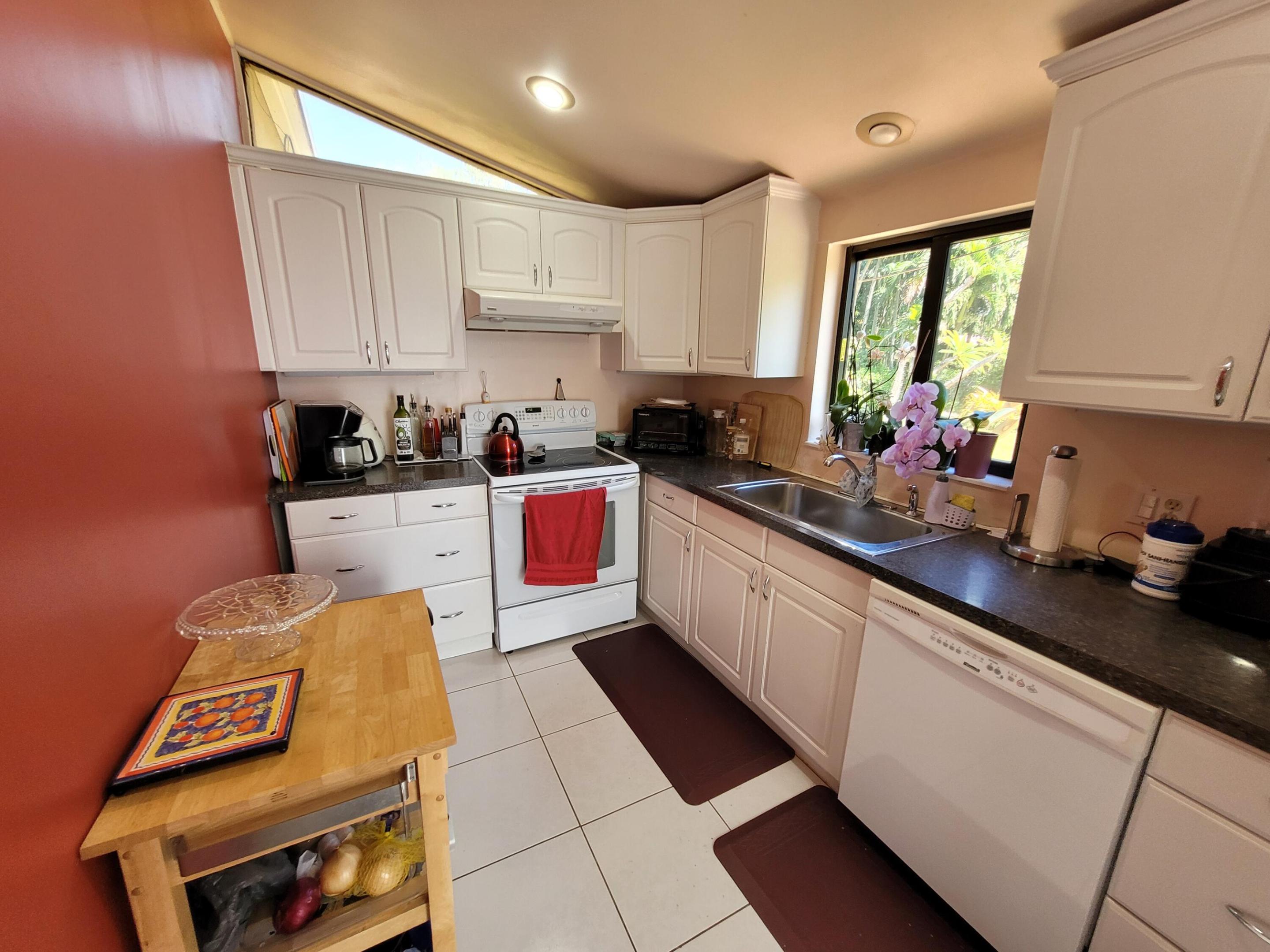 PRIORS 2ND ADDN TO BISCAYNE PARK - Residential
