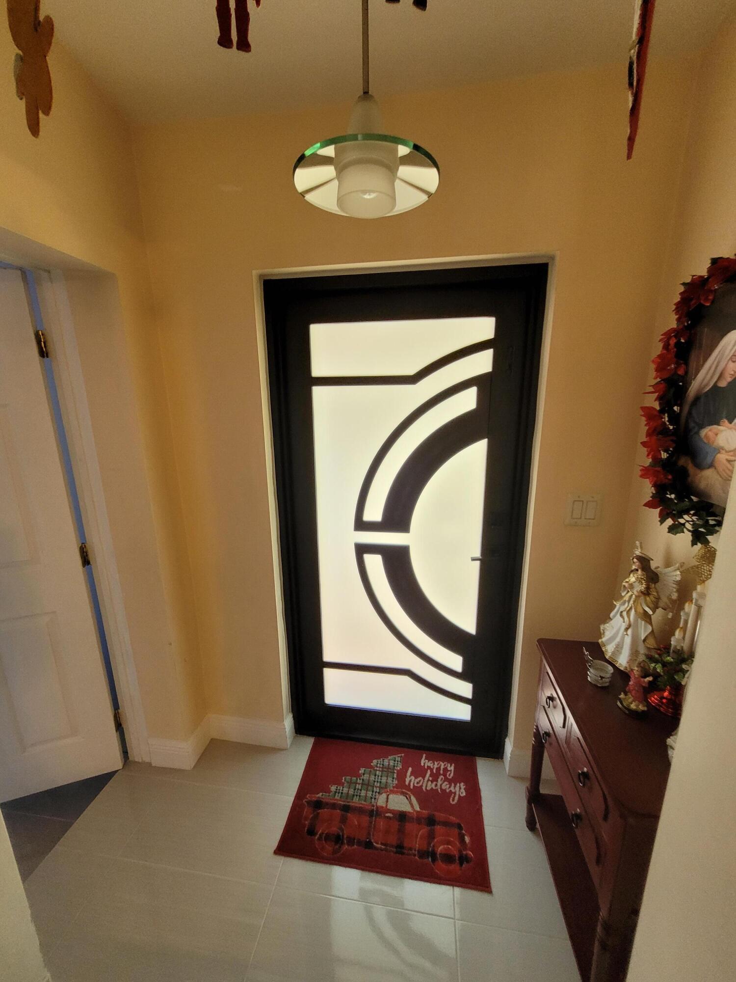 PRIORS 2ND ADDN TO BISCAYNE PARK - Residential