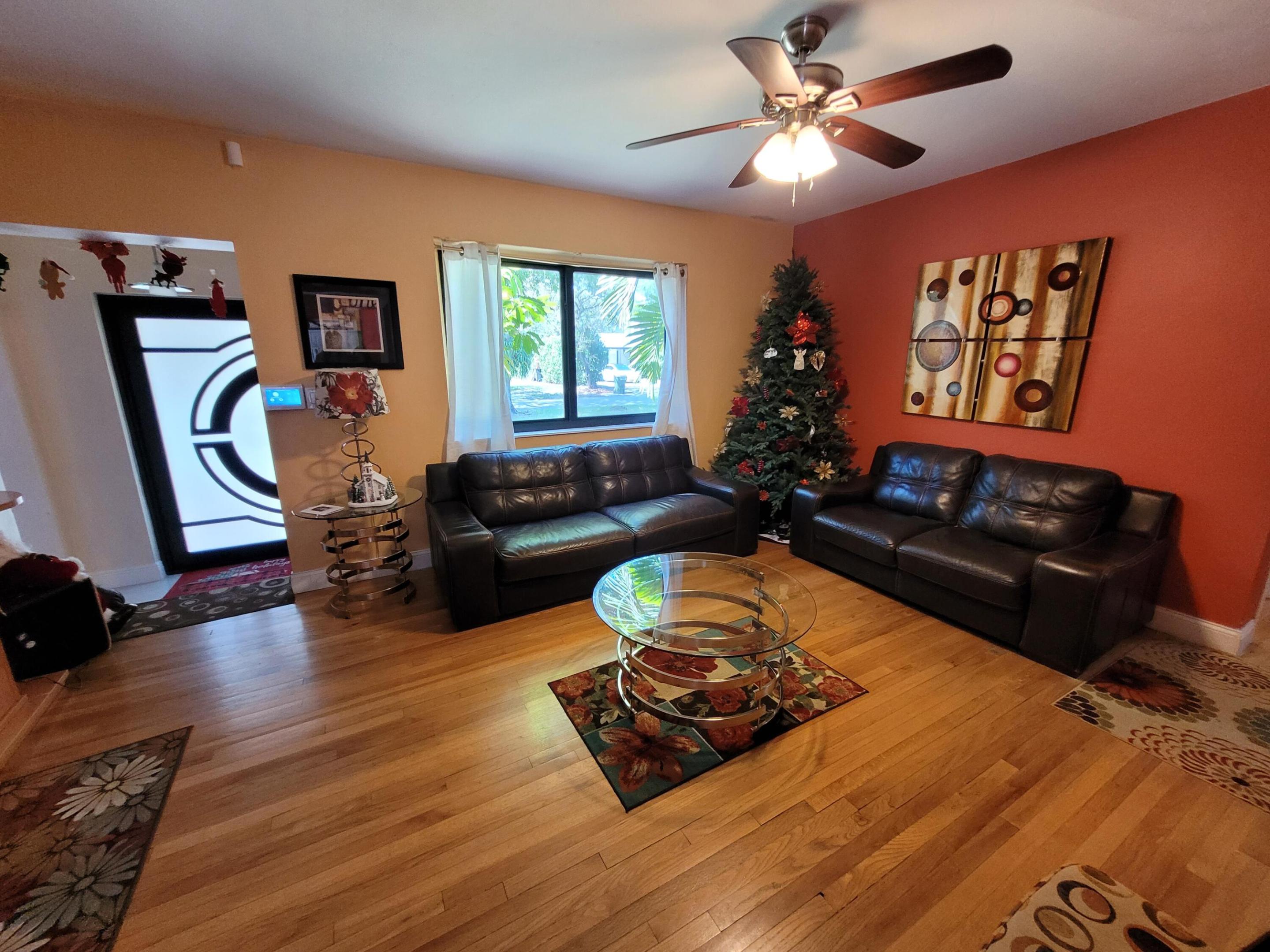 PRIORS 2ND ADDN TO BISCAYNE PARK - Residential