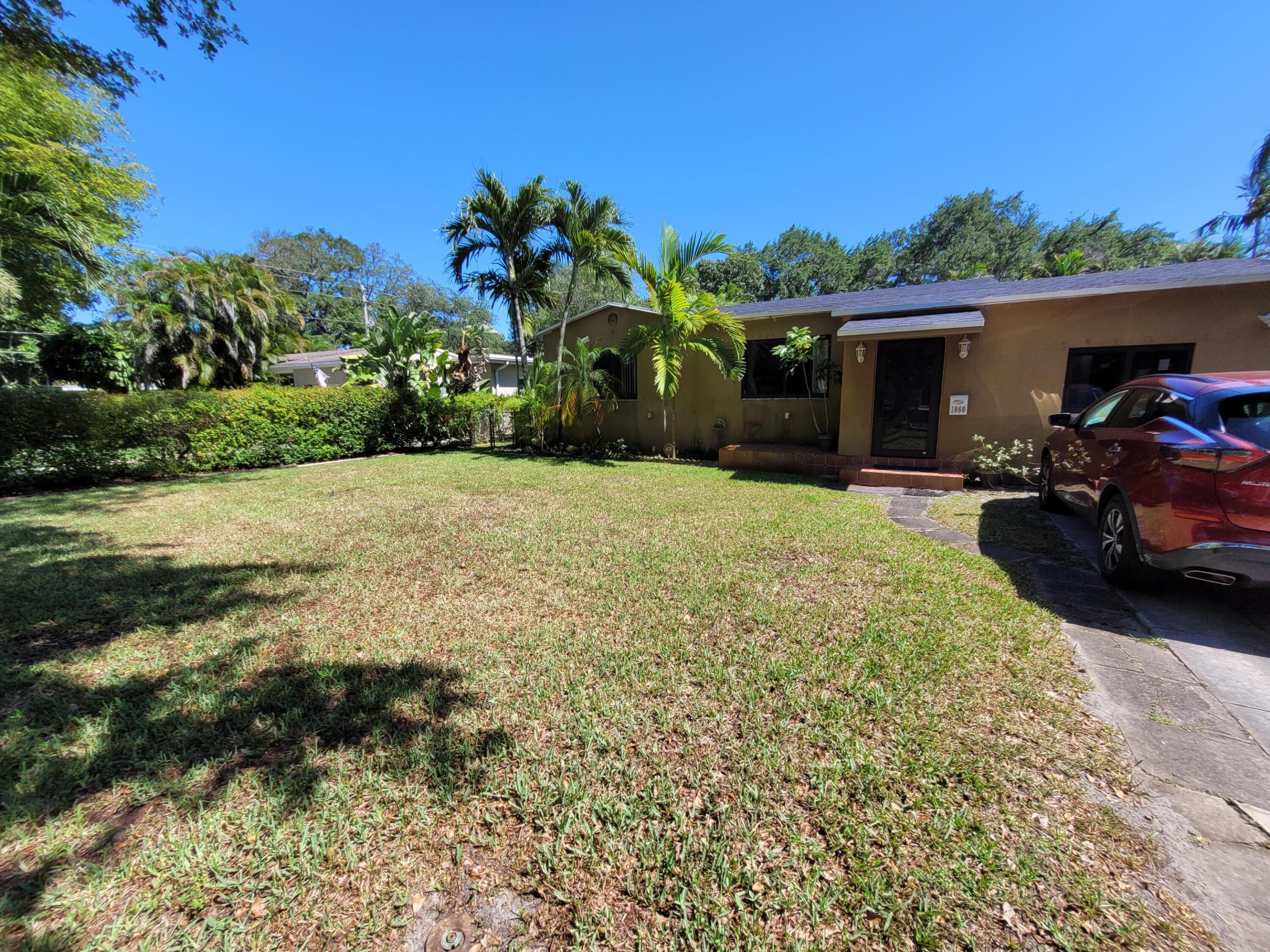 PRIORS 2ND ADDN TO BISCAYNE PARK - Residential