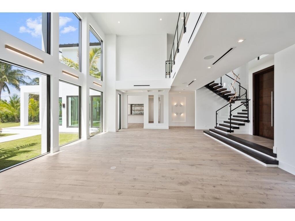 RIVERSIDE ON THE LOXAHATCHEE - Residential