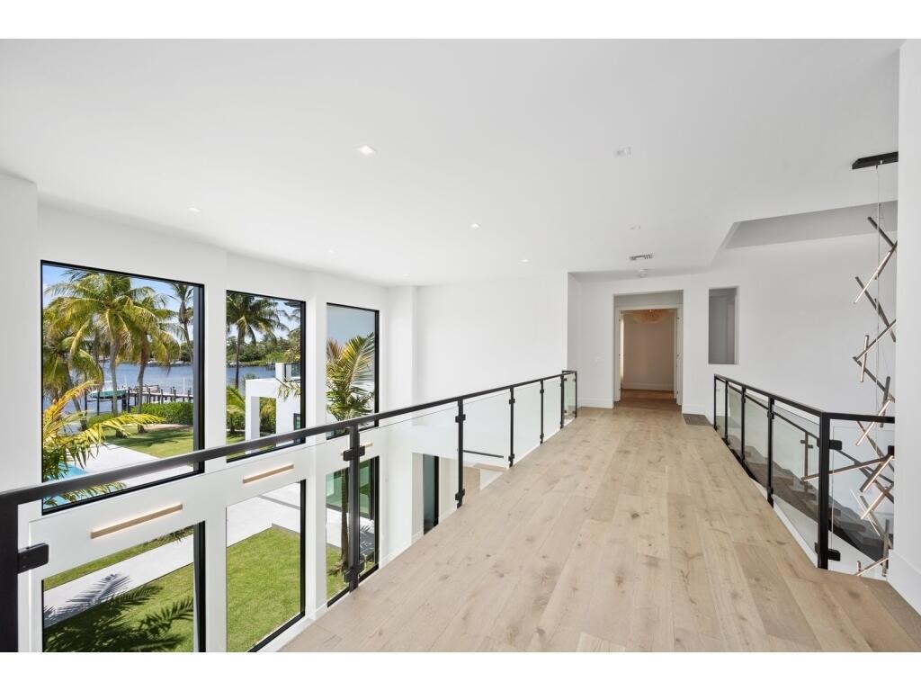 RIVERSIDE ON THE LOXAHATCHEE - Residential