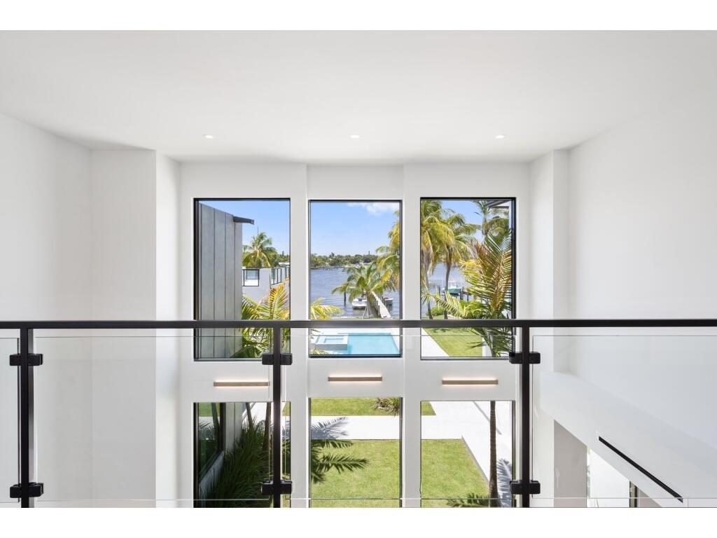 RIVERSIDE ON THE LOXAHATCHEE - Residential