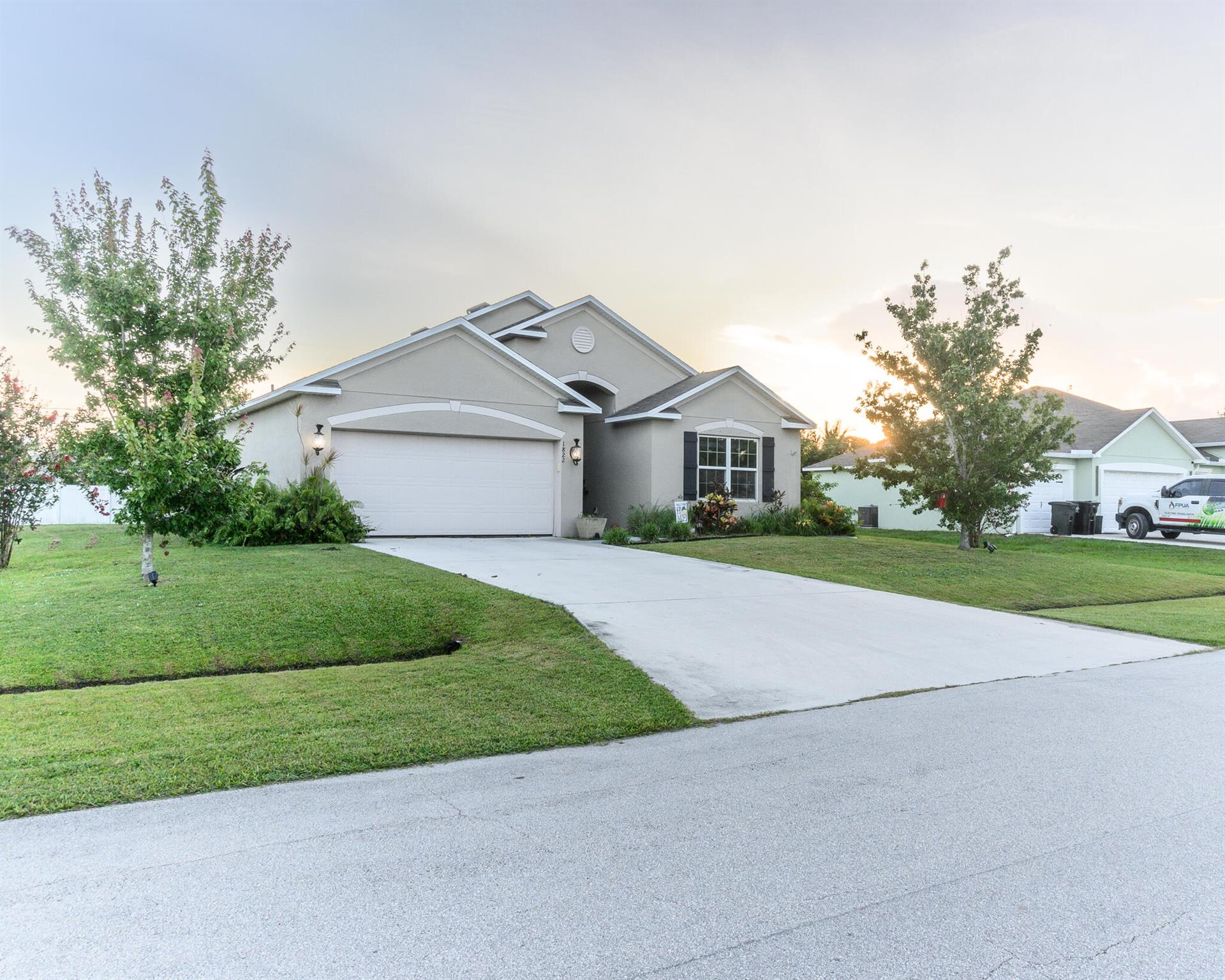 Beautiful 4BR/2BA home in Cashmere Cove, built in 2017, offering 1,855 sf on a 10,000 sf lot. Features include an attached garage, stucco exterior, tile flooring, and forced-air HVAC.Excellent location near schools, shopping, and major roads. Ready for its next owner.
