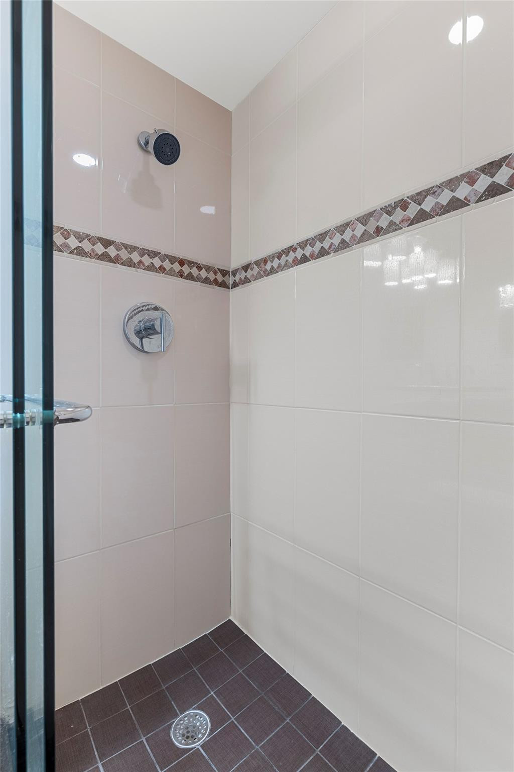GRANTHAM F CONDO - Residential
