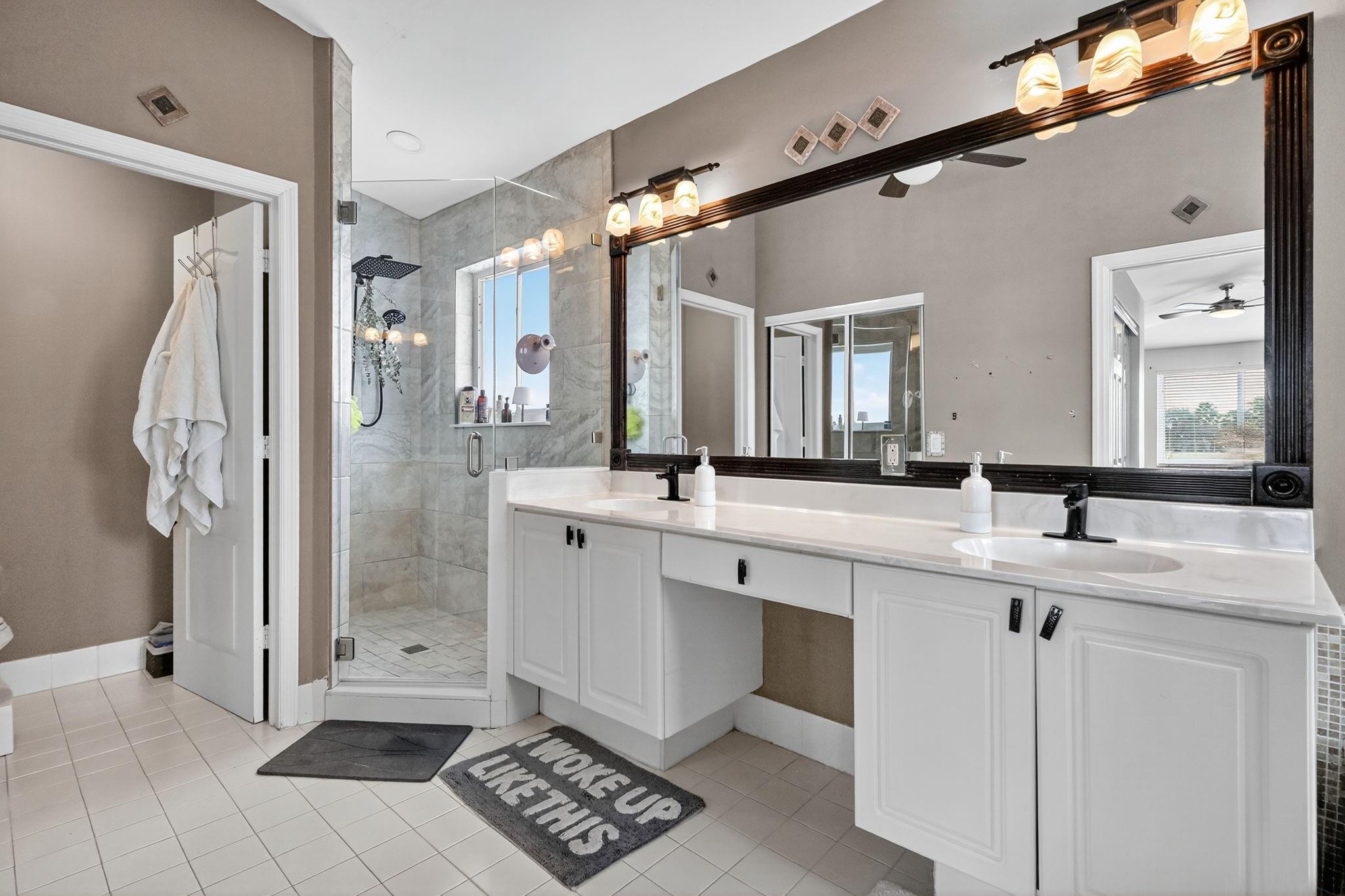 Encantada - Residential