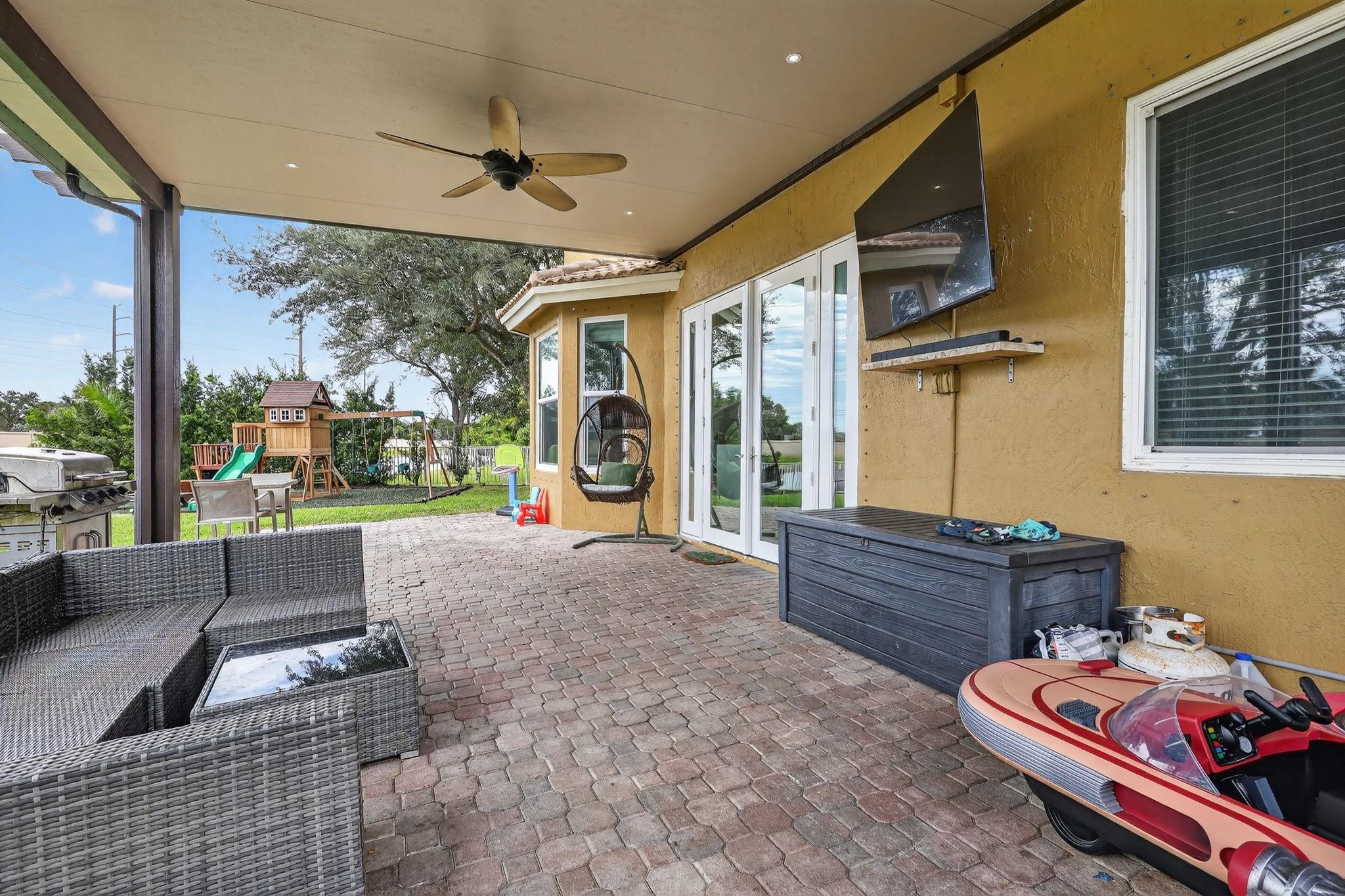 Encantada - Residential