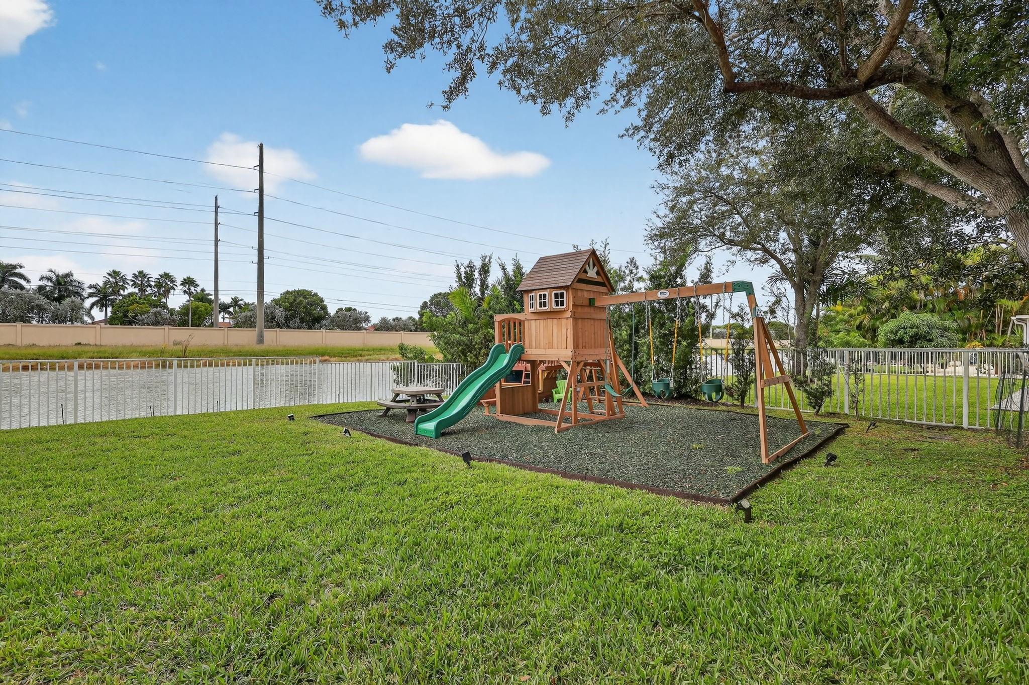 Encantada - Residential