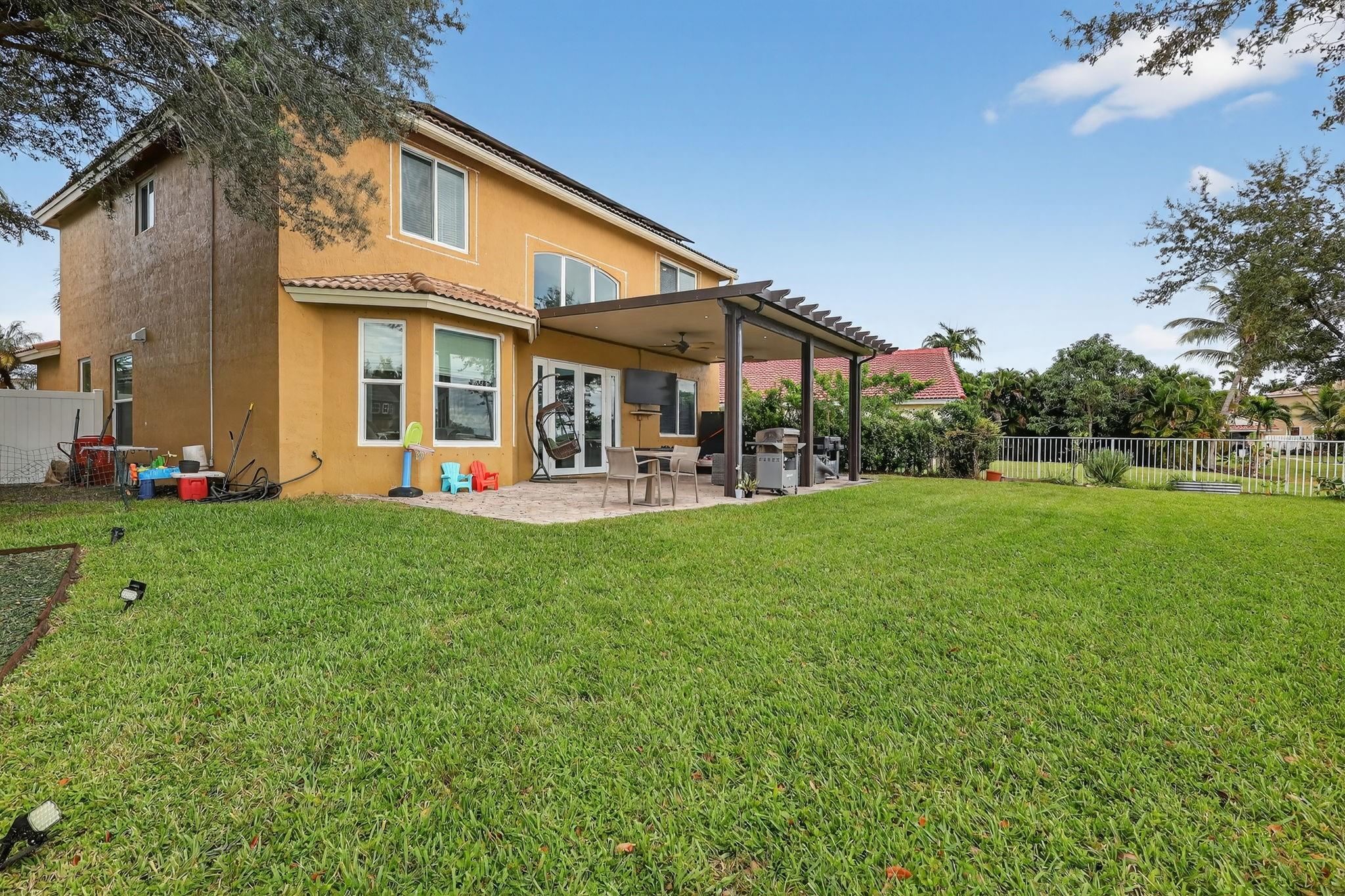 Encantada - Residential