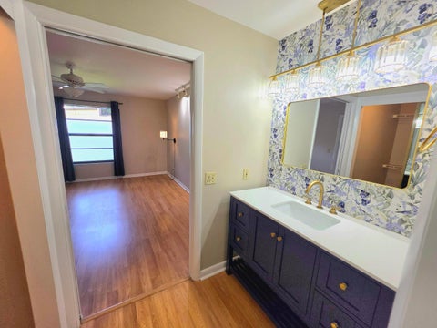 Tiny photo for 504 Briarwood Circle #1-54, Hollywood, FL 33024 (MLS # B26077696)