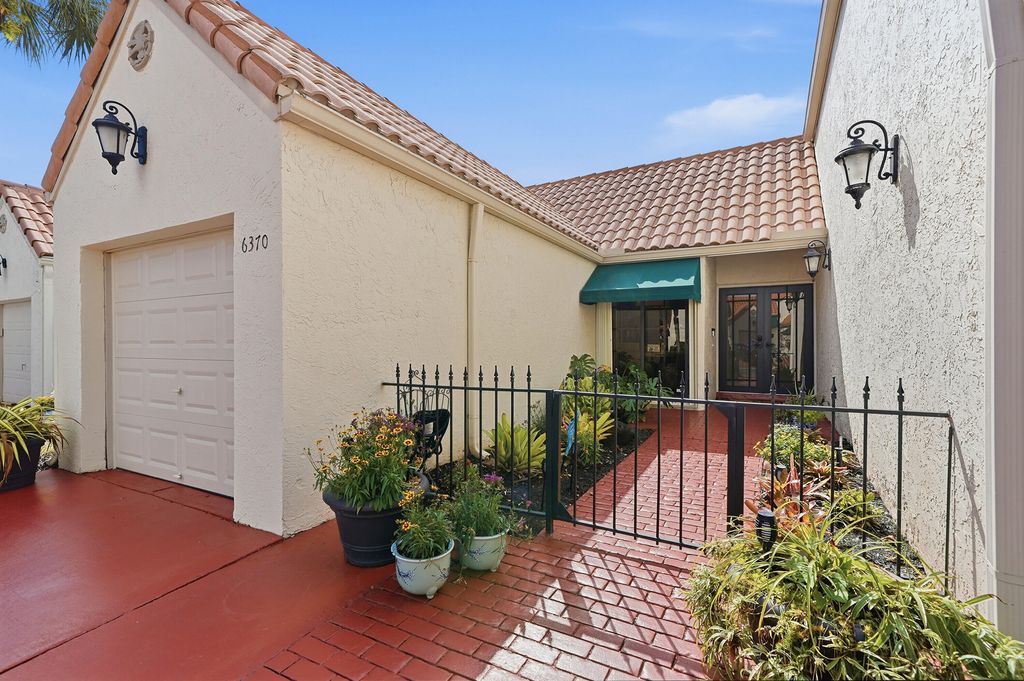 Photo of 6370 Las Flores Drive, Boca Raton, FL 33433 (MLS # R11164023)