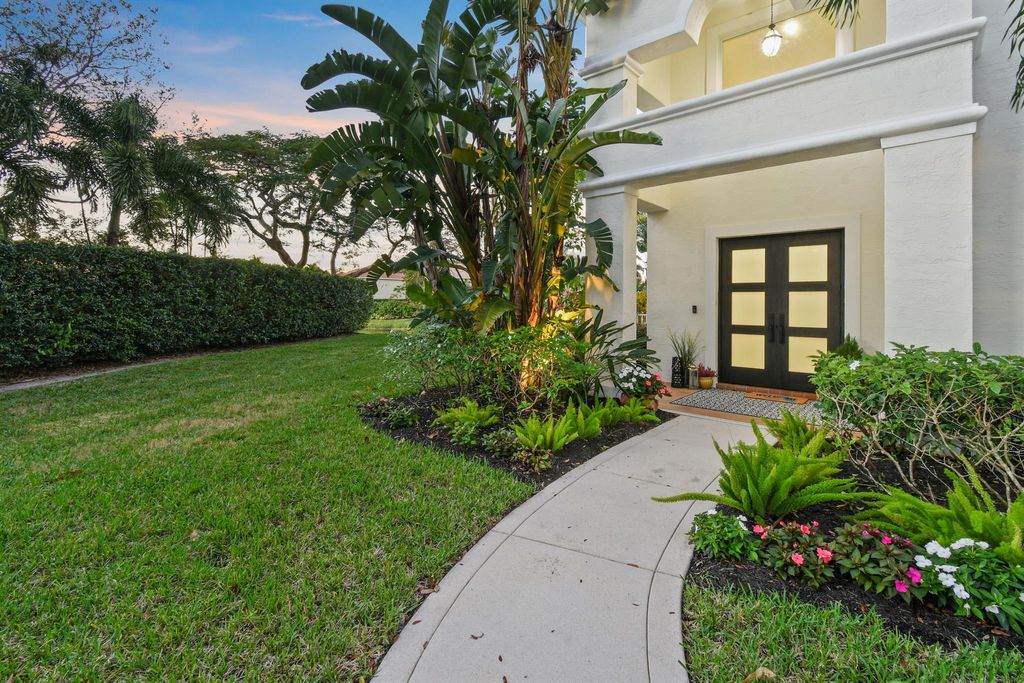 Photo of 264 Starling Lane N, Jupiter, FL 33458 (MLS # R10952515)