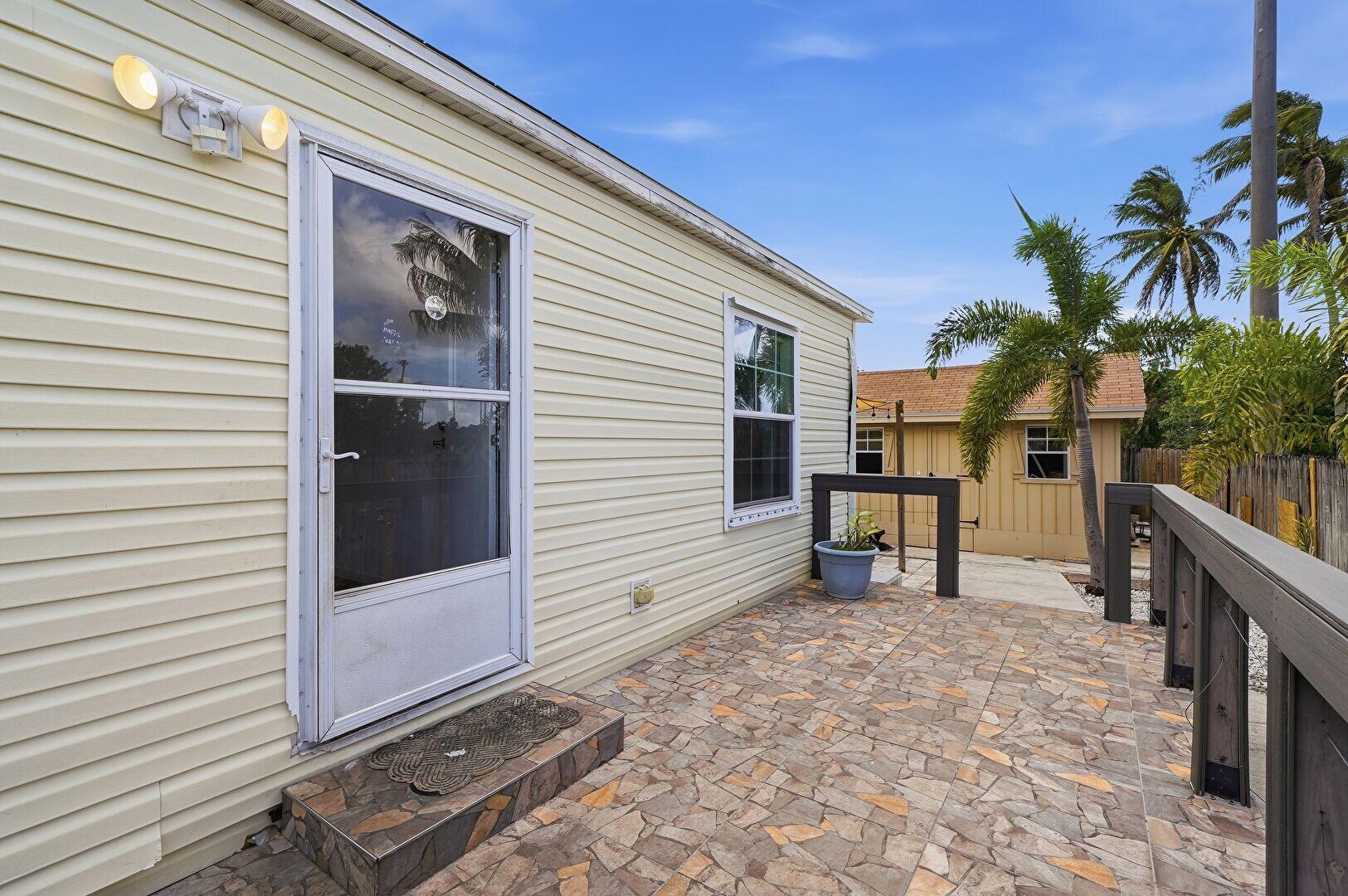 RAVENSWOOD NORTH - Residential