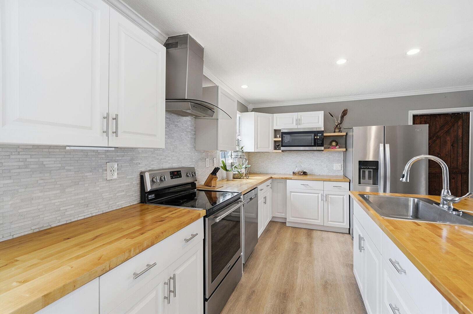 RAVENSWOOD NORTH - Residential