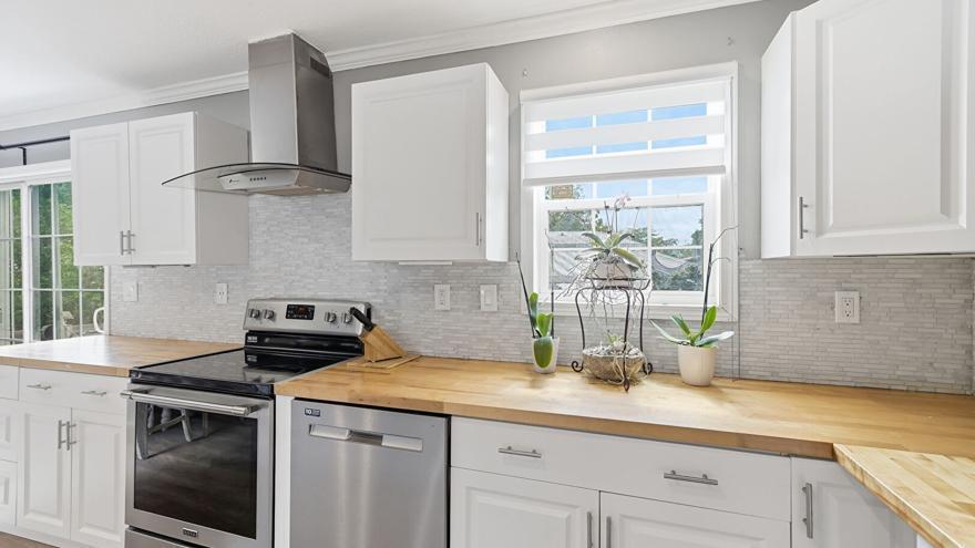 RAVENSWOOD NORTH - Residential