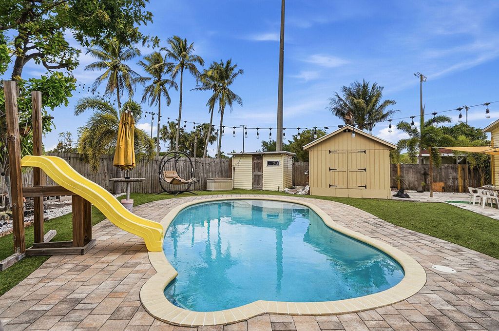 Photo of 5301 SW 29th Way, Fort Lauderdale, FL 33312 (MLS # B26014683)