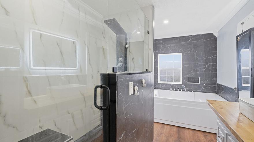 RAVENSWOOD NORTH - Residential