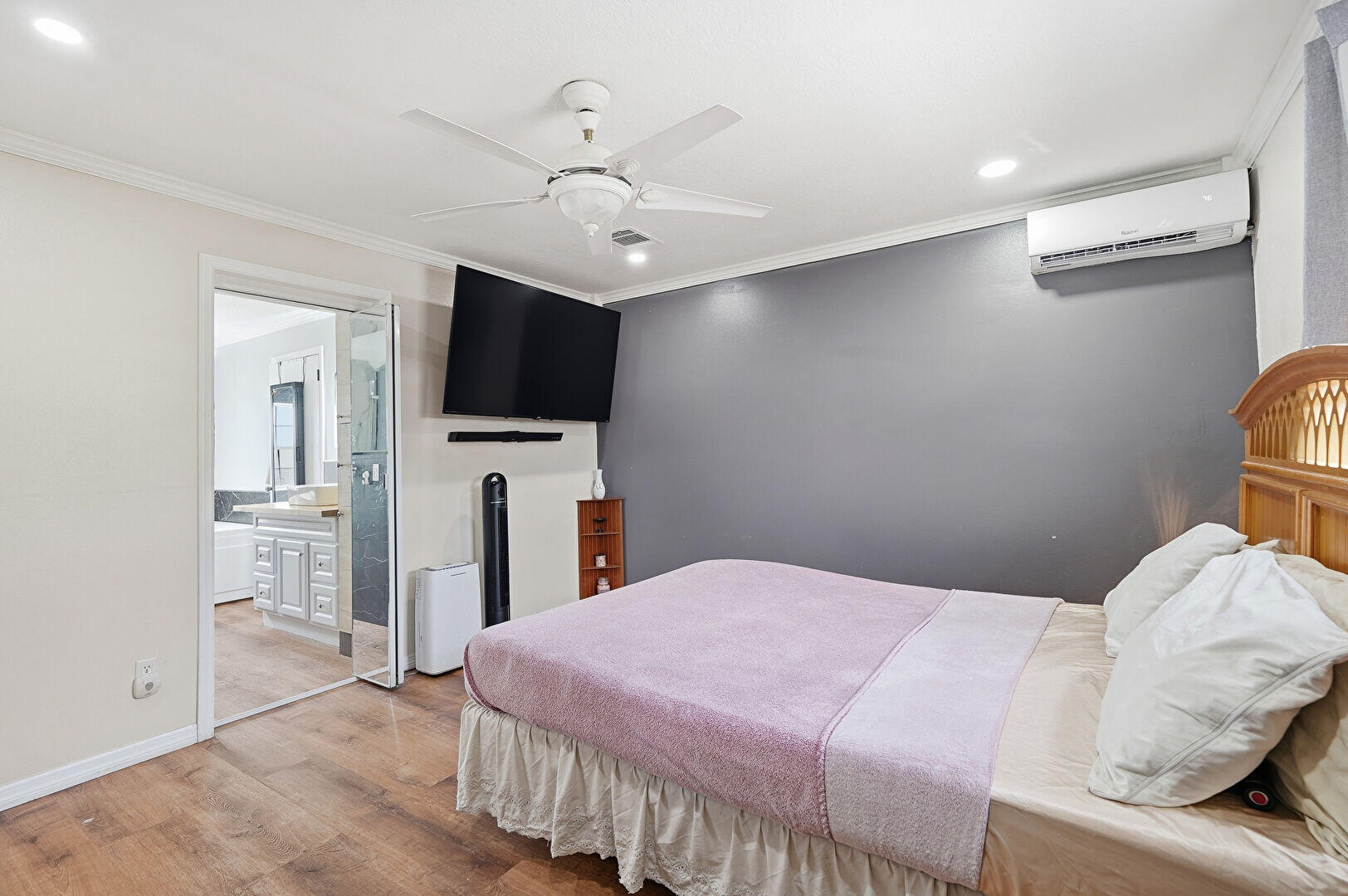 RAVENSWOOD NORTH - Residential