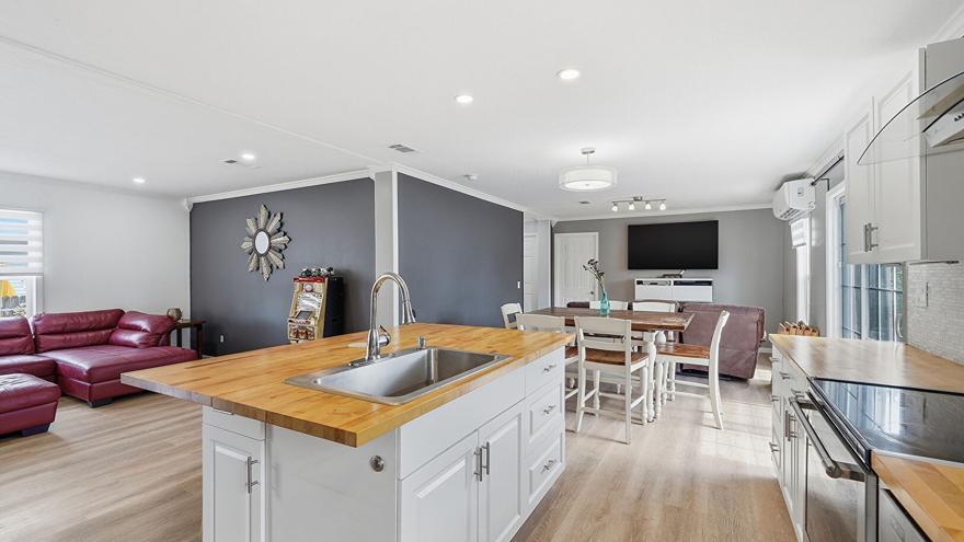 RAVENSWOOD NORTH - Residential