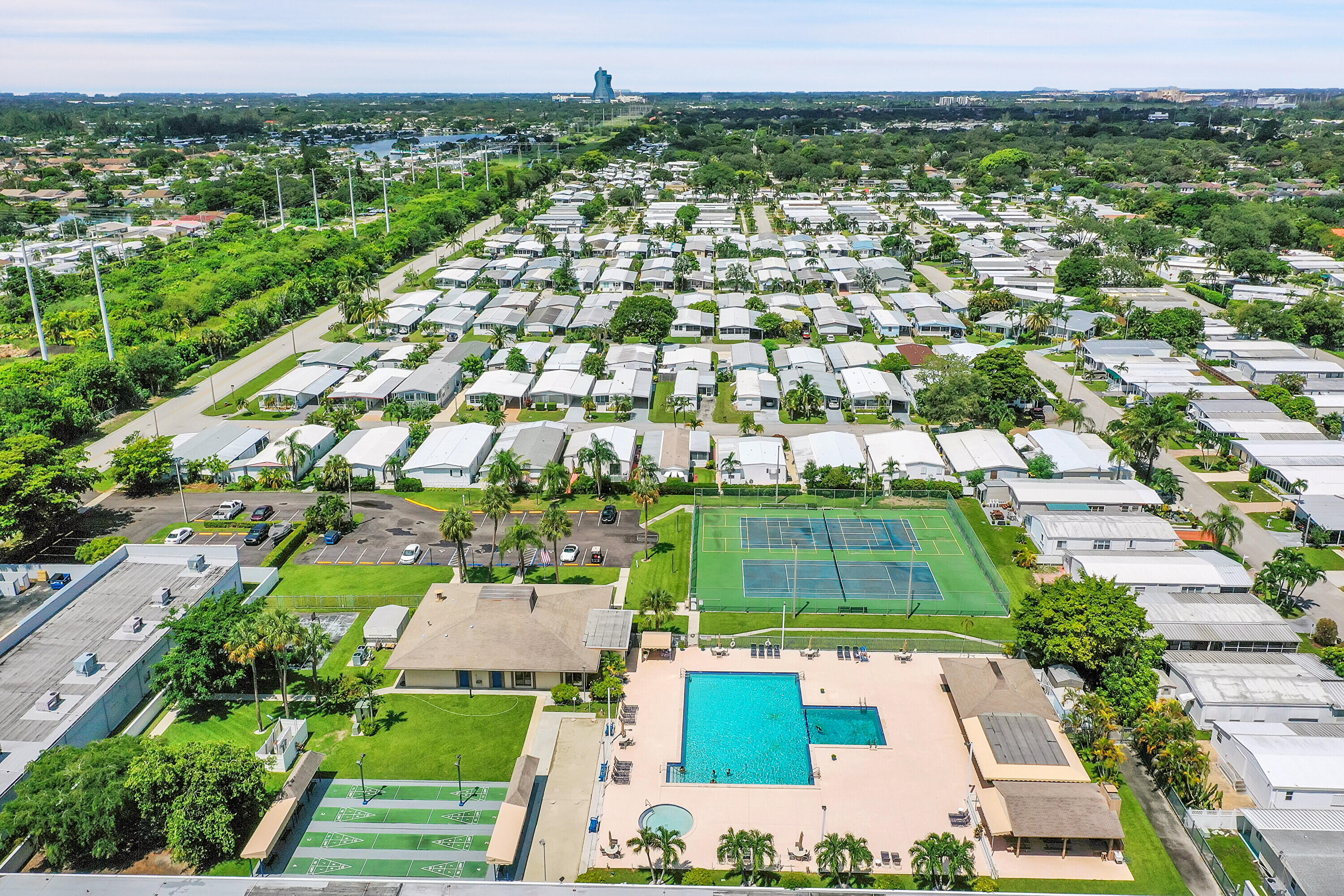 RAVENSWOOD NORTH - Residential