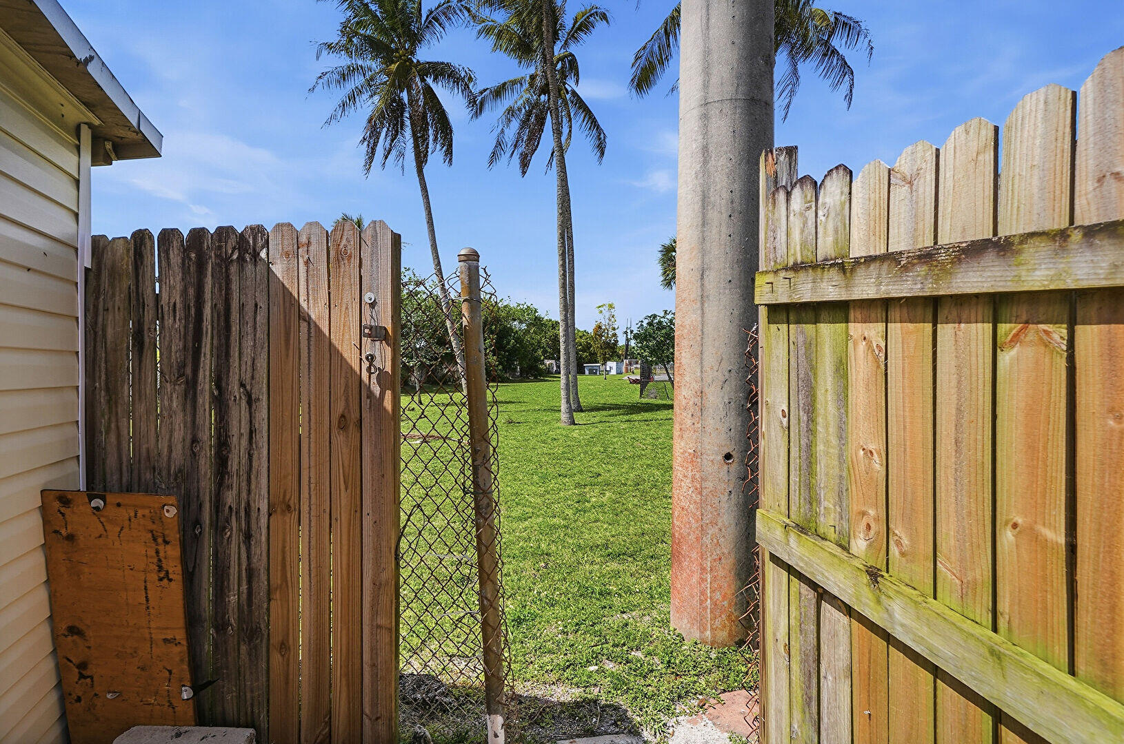 RAVENSWOOD NORTH - Residential