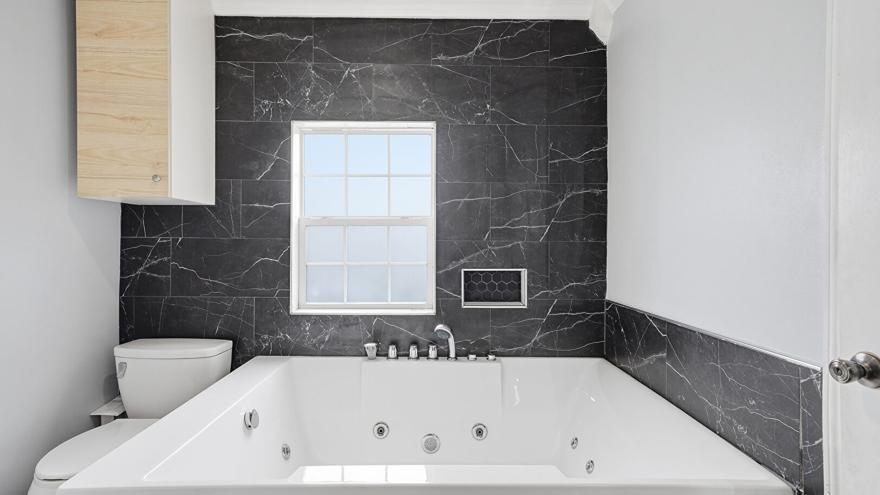 RAVENSWOOD NORTH - Residential