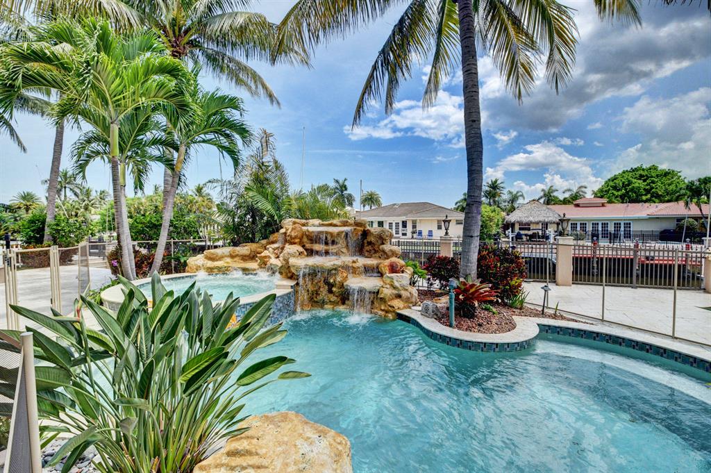 TROPIC ISLE - Residential