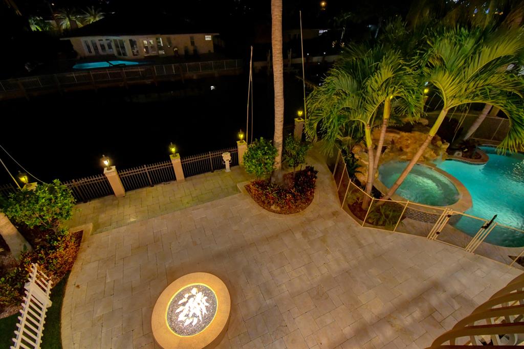 TROPIC ISLE - Residential