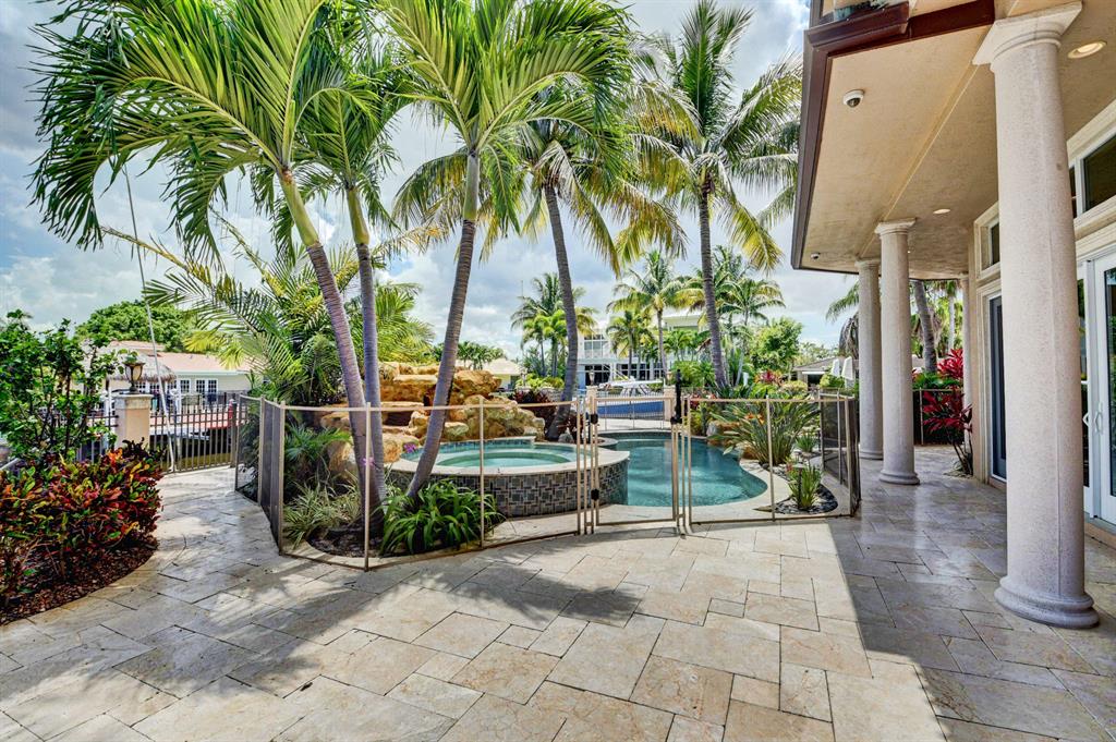 TROPIC ISLE - Residential