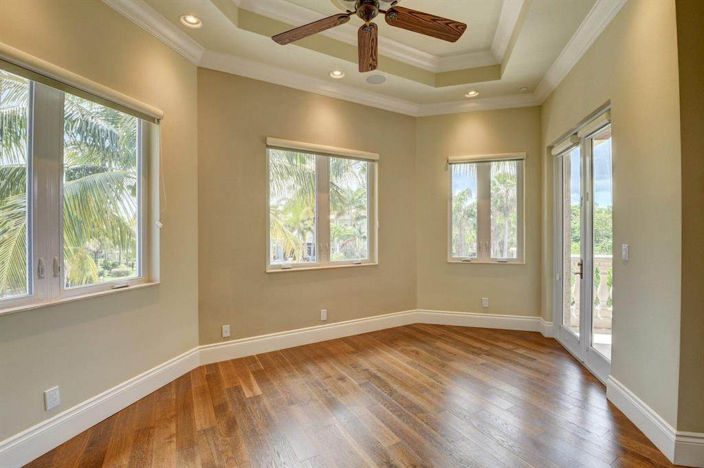 TROPIC ISLE - Residential