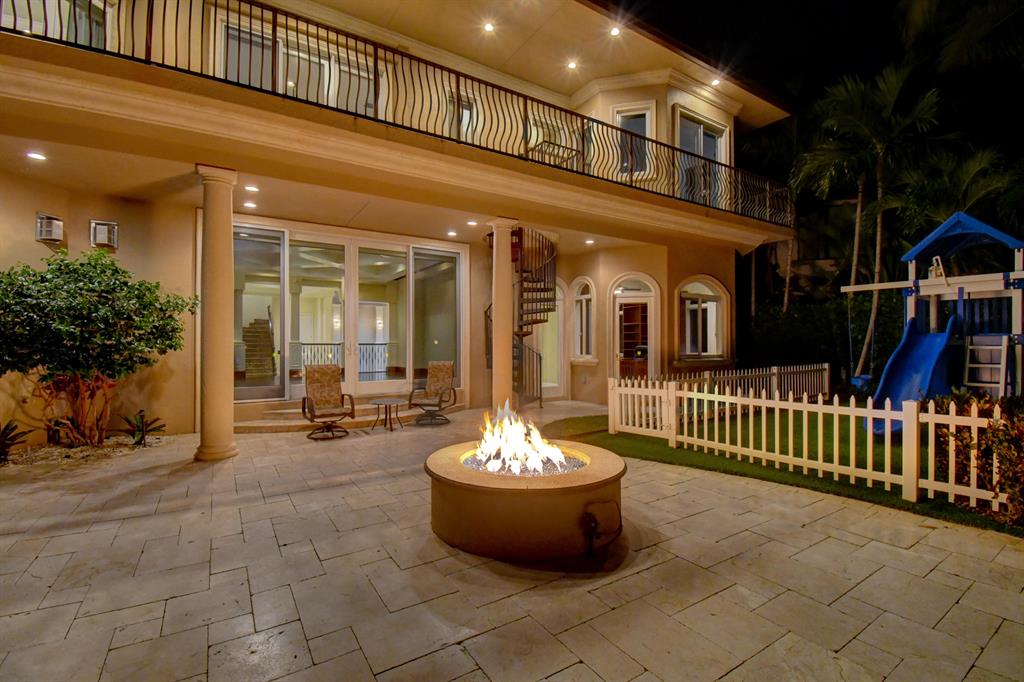 TROPIC ISLE - Residential