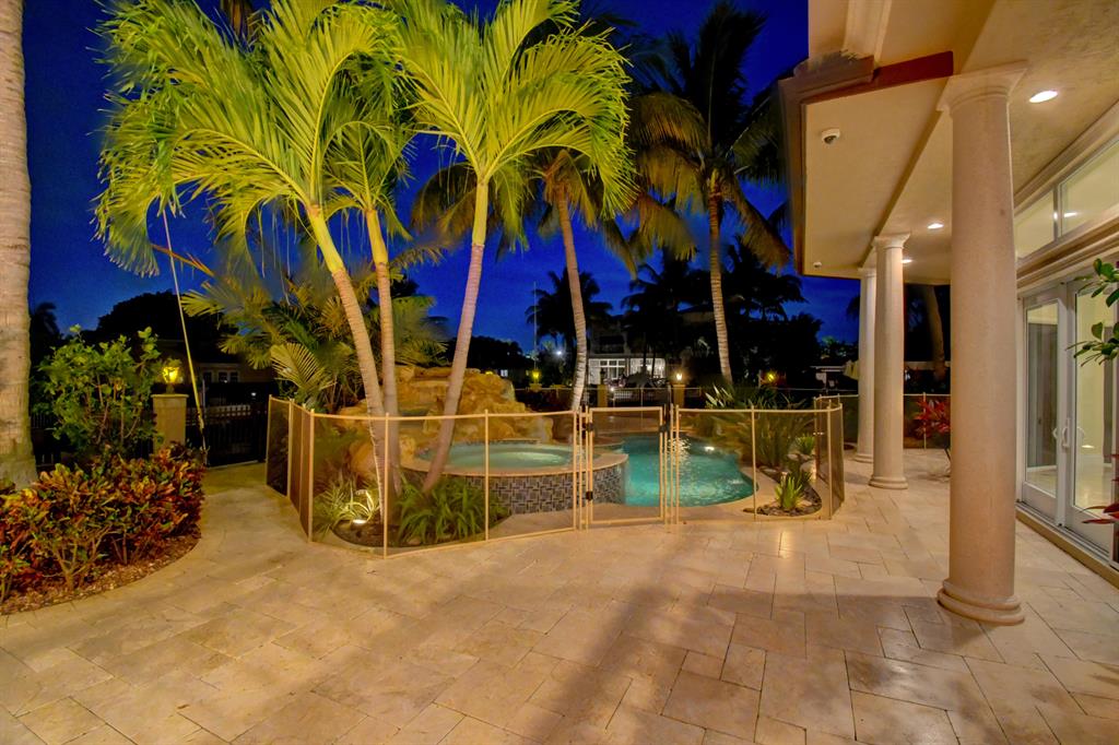 TROPIC ISLE - Residential