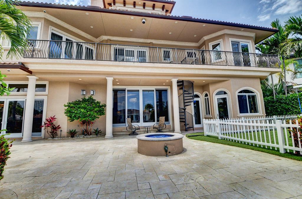 TROPIC ISLE - Residential