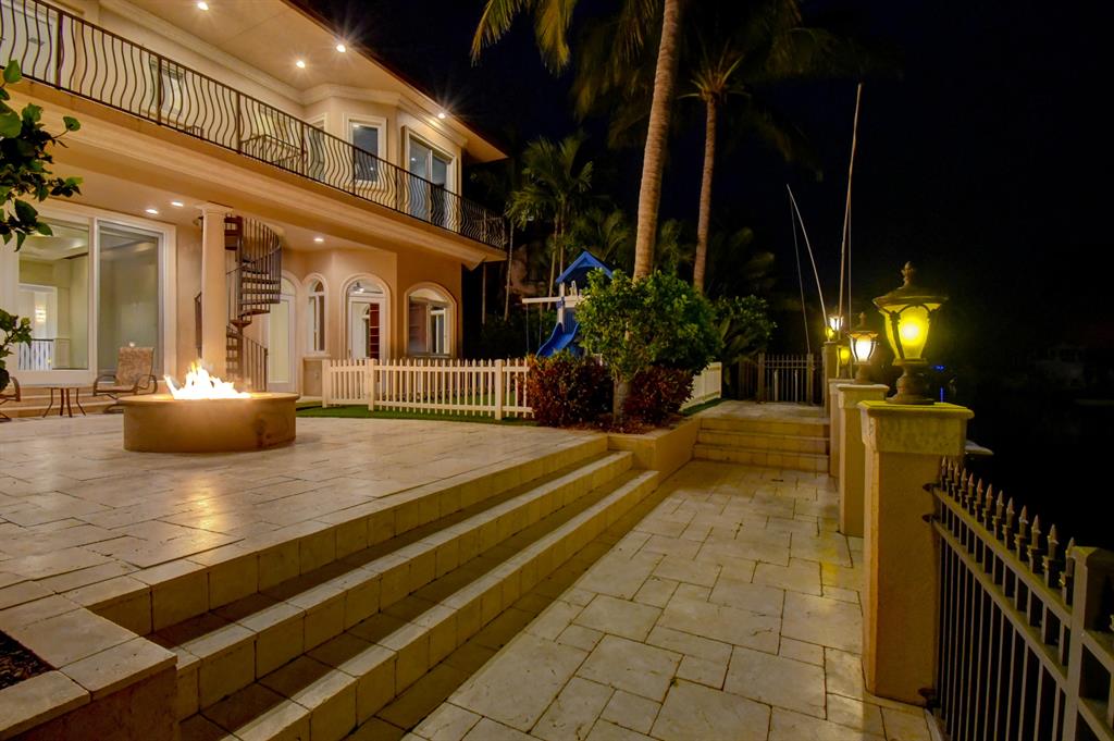 TROPIC ISLE - Residential