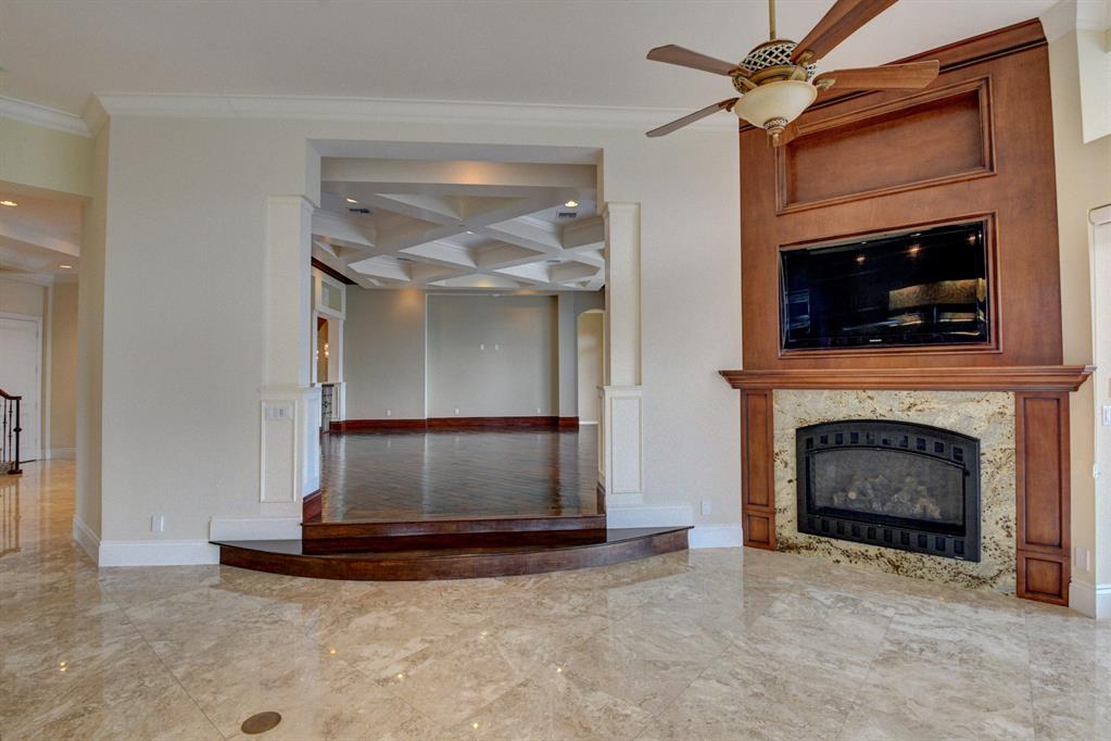 TROPIC ISLE - Residential